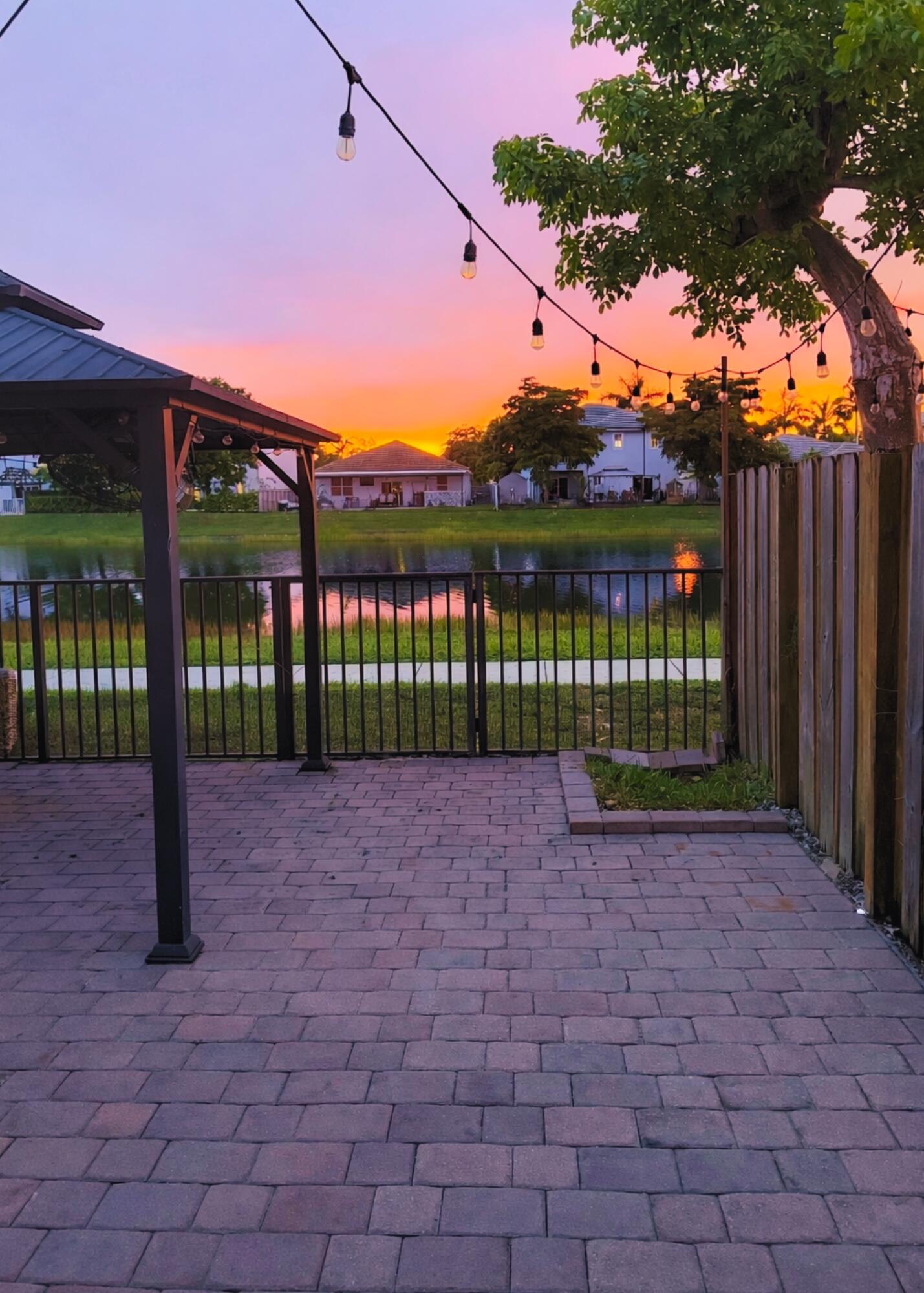 Foto de propiedad en 504 SE 32nd Avenue, Homestead, FL 33033 Homestead con MLS# 