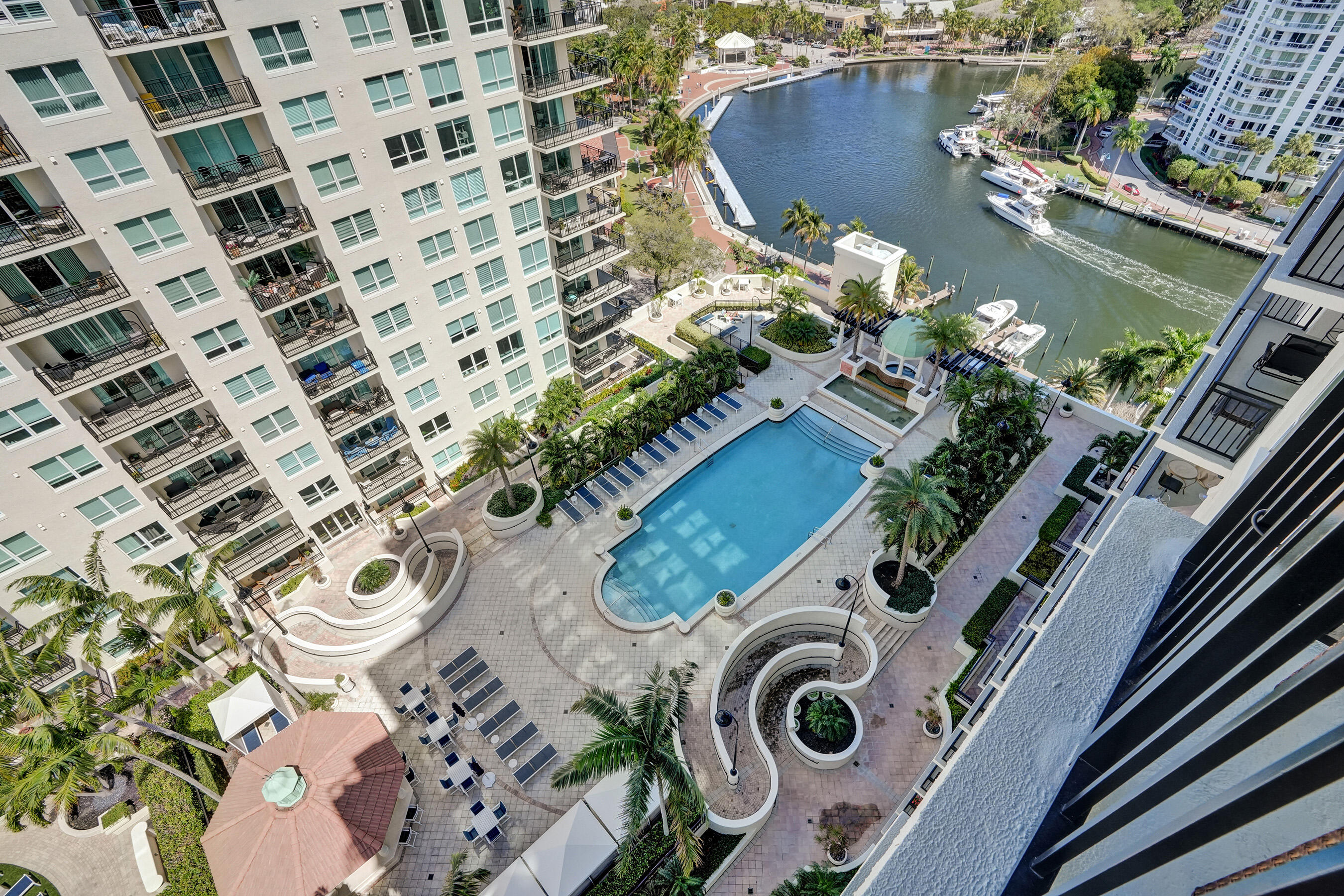 Foto de propiedad en 600 W Las Olas Boulevard 1803s, Fort Lauderdale, FL 33312 Fort Lauderdale con MLS# 