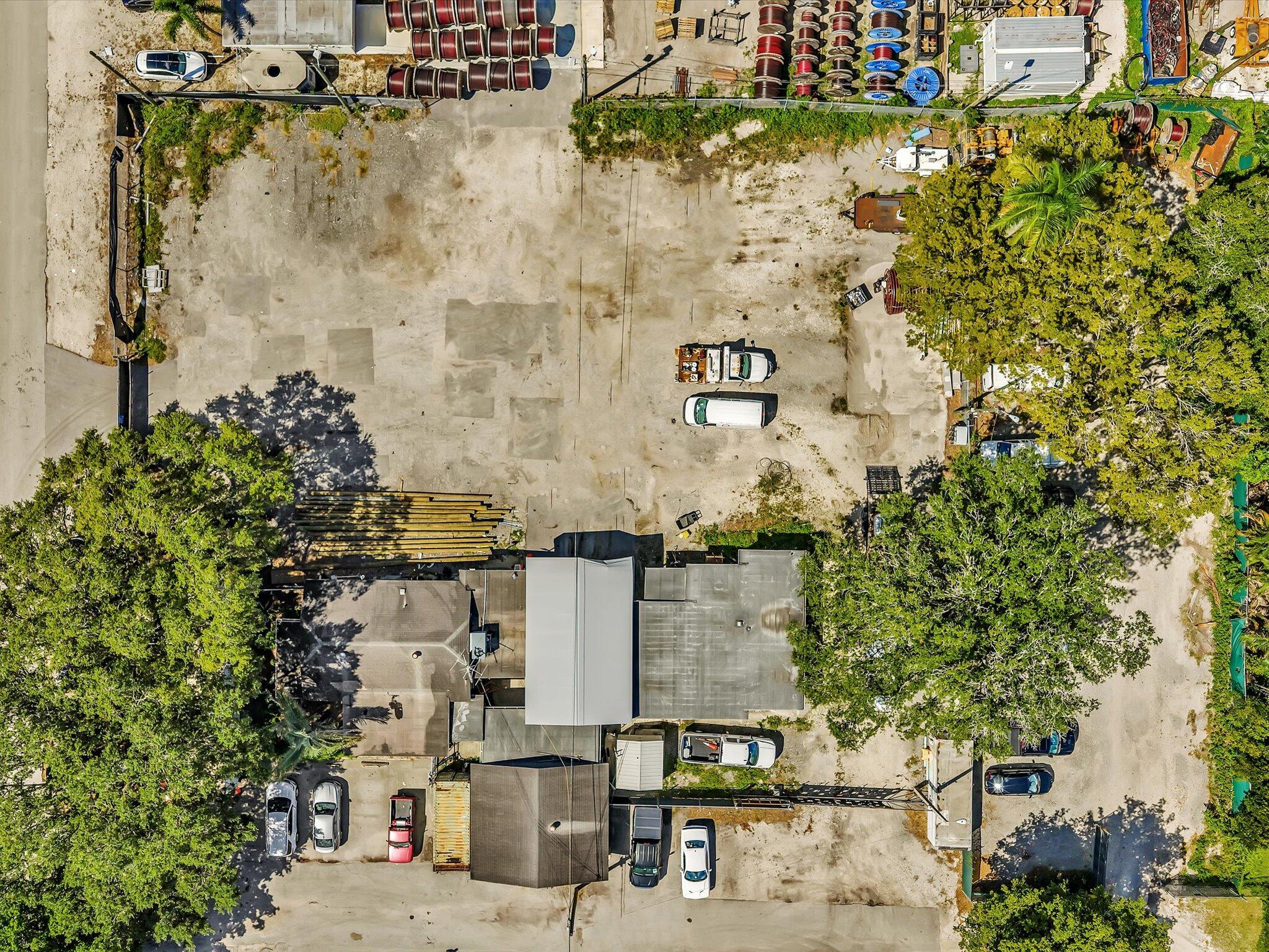 Vendido 4901 SW 51st Street, Davie, FL 33314, Davie, FL 33314