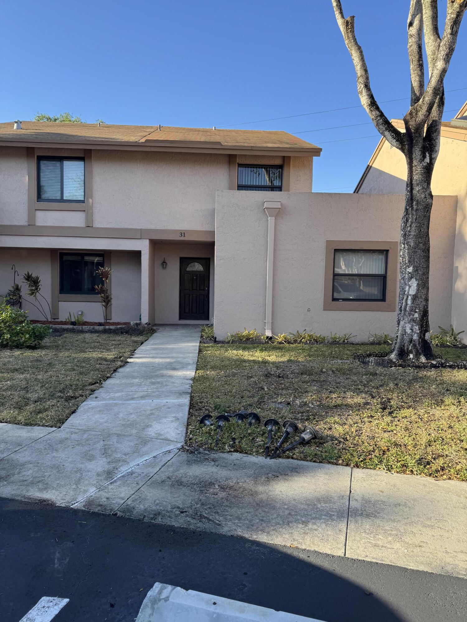 Foto de propiedad en 31 Chestnut Circle, Cooper City, FL 33026 Cooper City con MLS# 