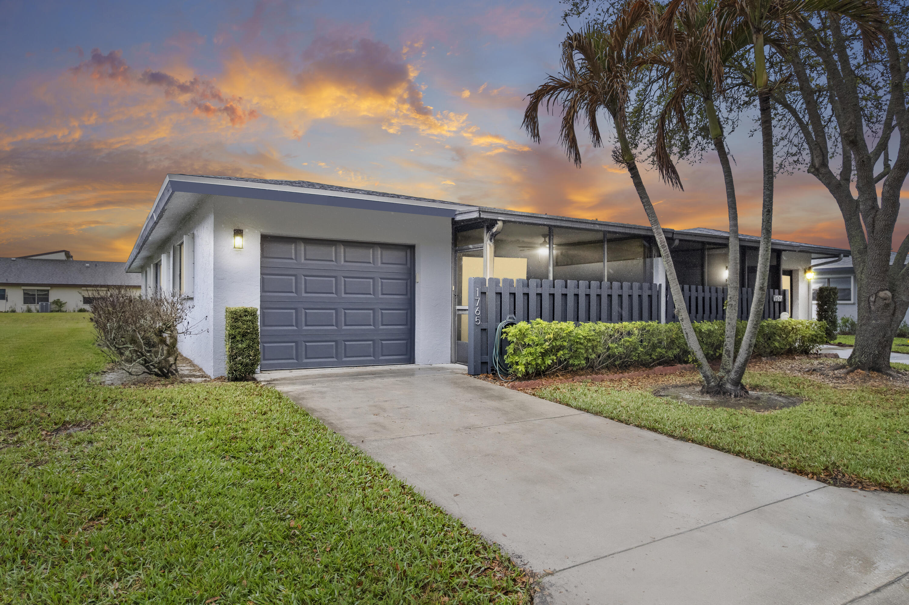 Foto de propiedad en 1765 S Dovetail Drive, Fort Pierce, FL 34982 Fort Pierce con MLS# 