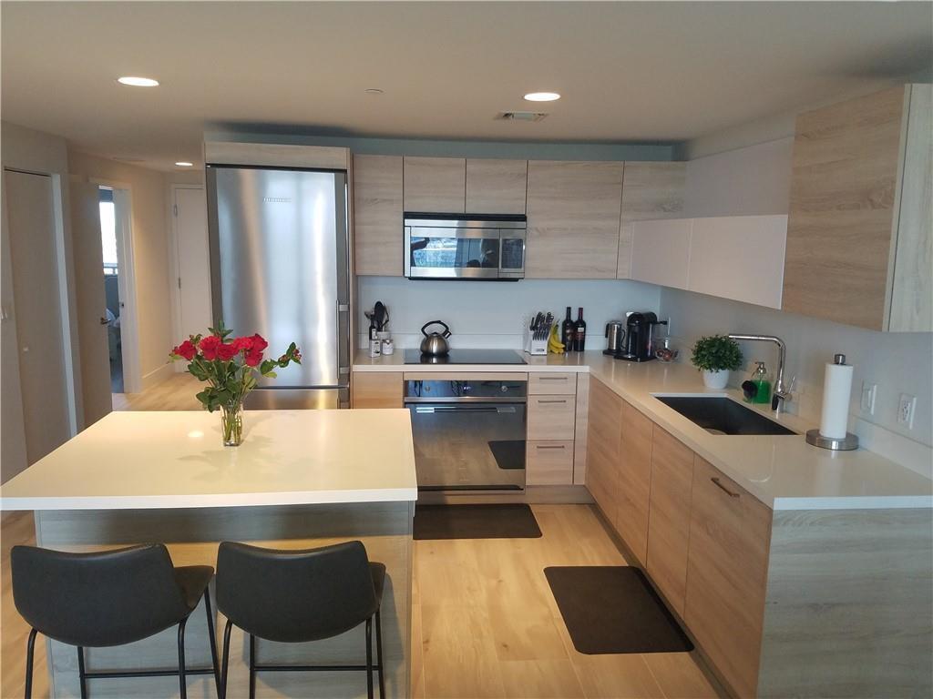 Foto de propiedad en 16385 Biscayne Boulevard 1018, North Miami Beach, FL 33160 North Miami Beach con MLS# 