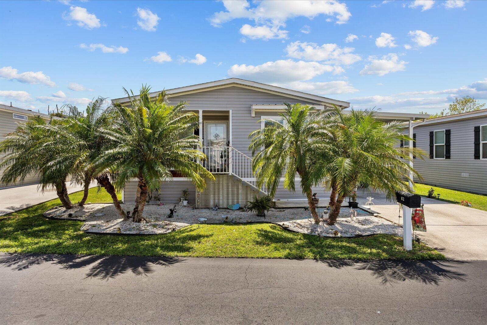 Foto de propiedad en 82 Sandhill Boulevard, Fort Pierce, FL 34982 Fort Pierce con MLS# 