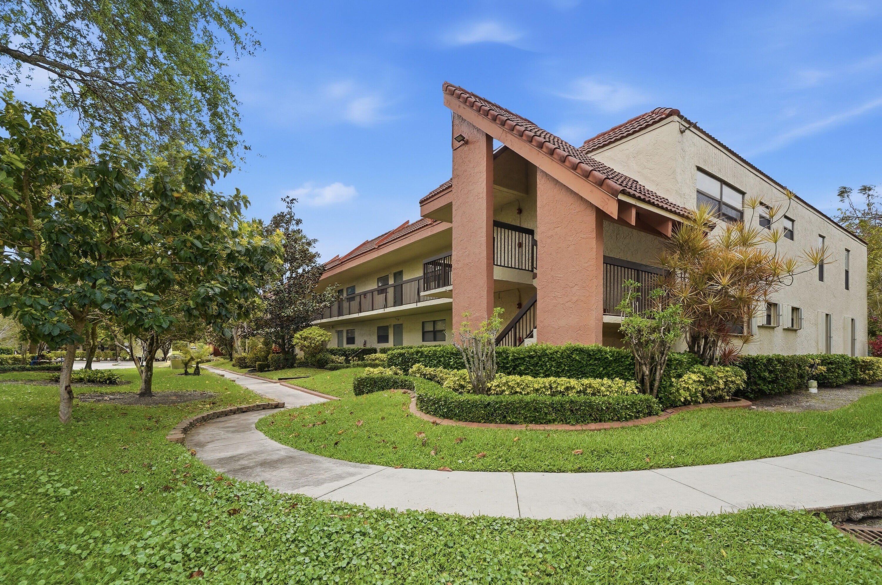 Foto de propiedad en 1774 Hammock Boulevard 118, Coconut Creek, FL 33063 Coconut Creek con MLS# 