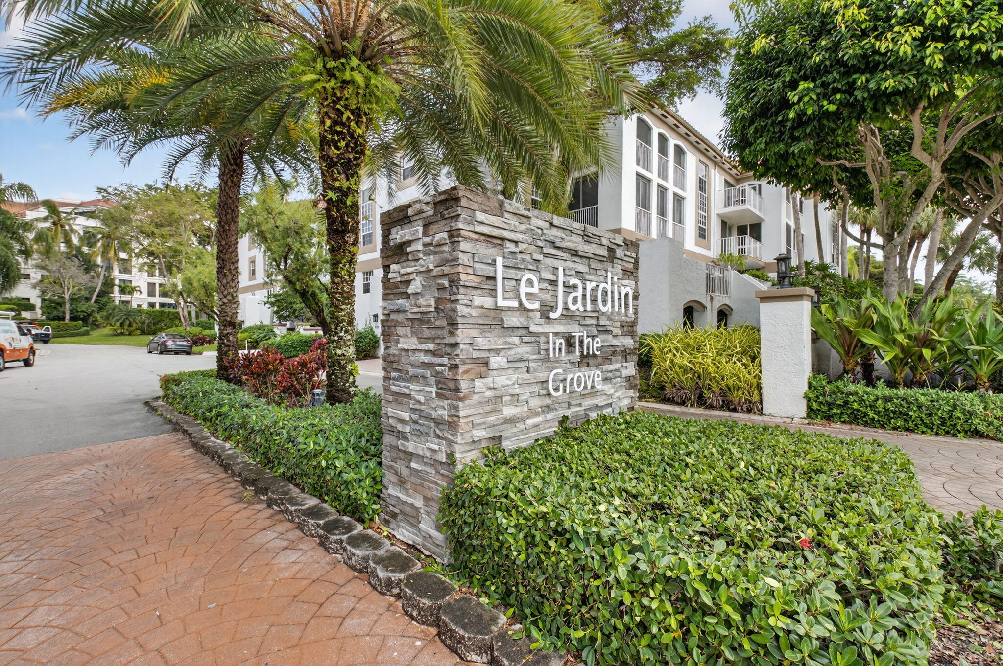 Foto de propiedad en 7369 Orangewood Lane 307, Boca Raton, FL 33433 Boca Raton con MLS# 
