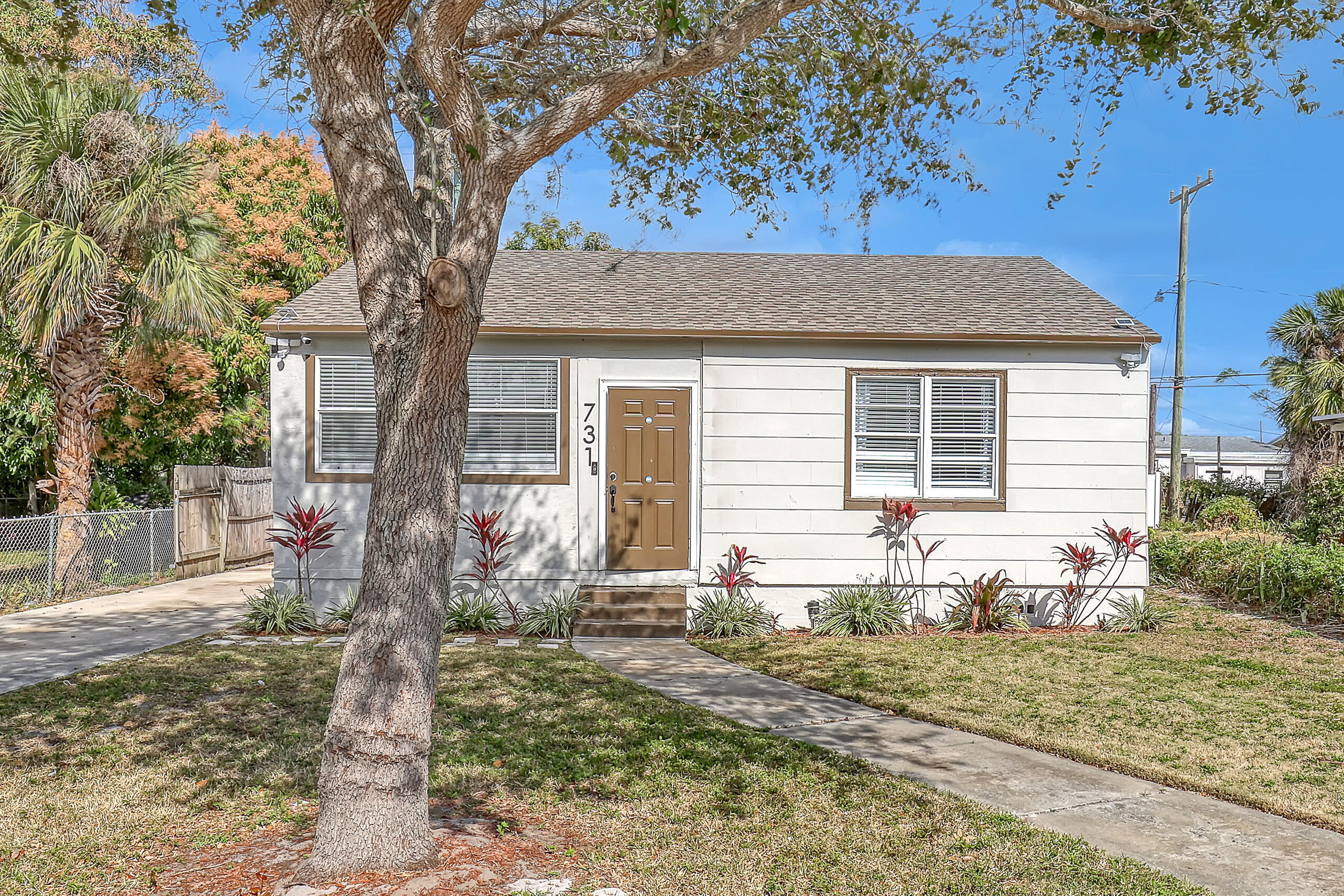 Foto de propiedad en 731 50th Street, West Palm Beach, FL 33407 West Palm Beach con MLS# 