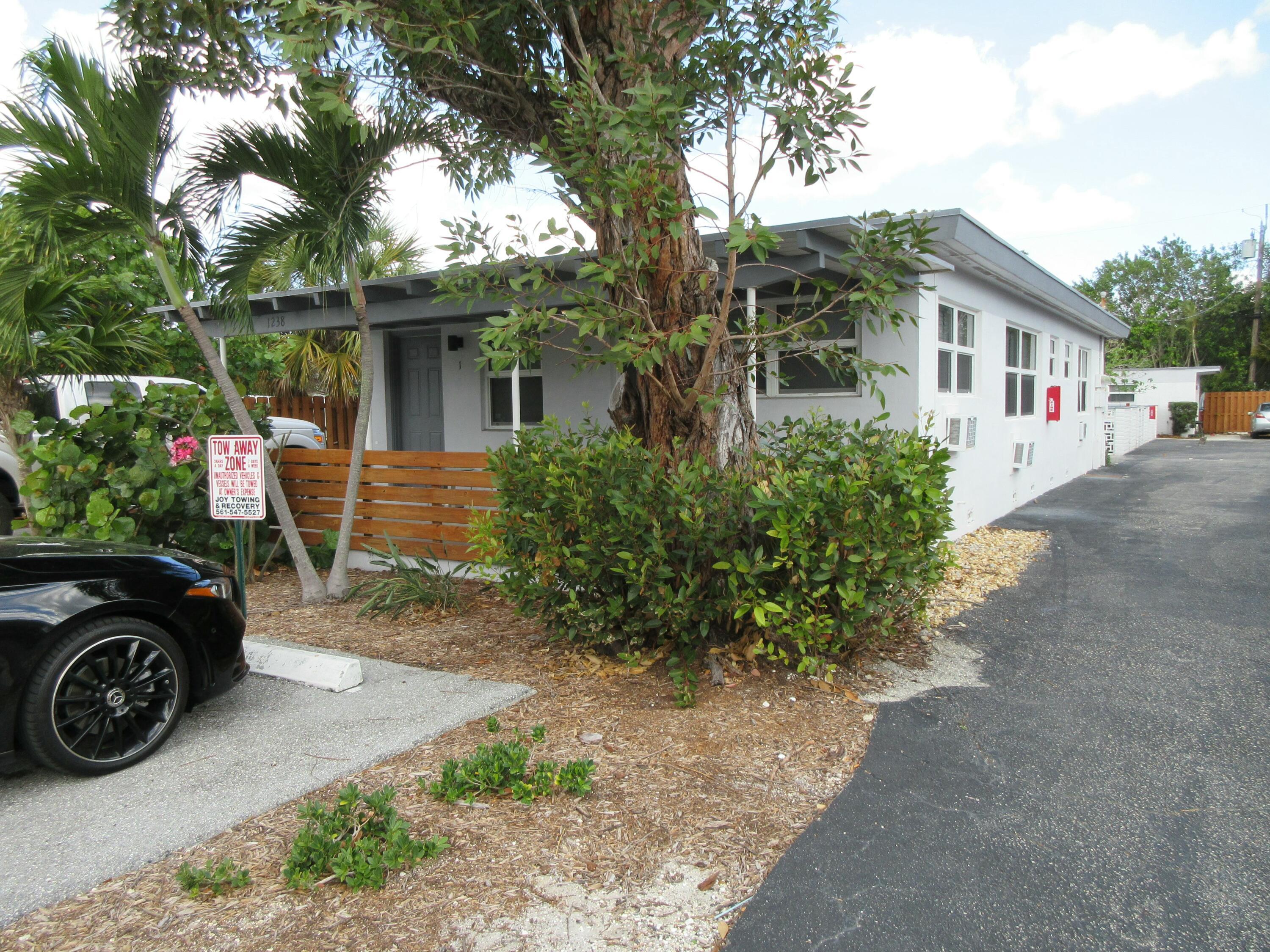 Alquilada 1238 17th Avenue N 6, Lake Worth Beach, FL 33460, Lake Worth Beach, FL 33460