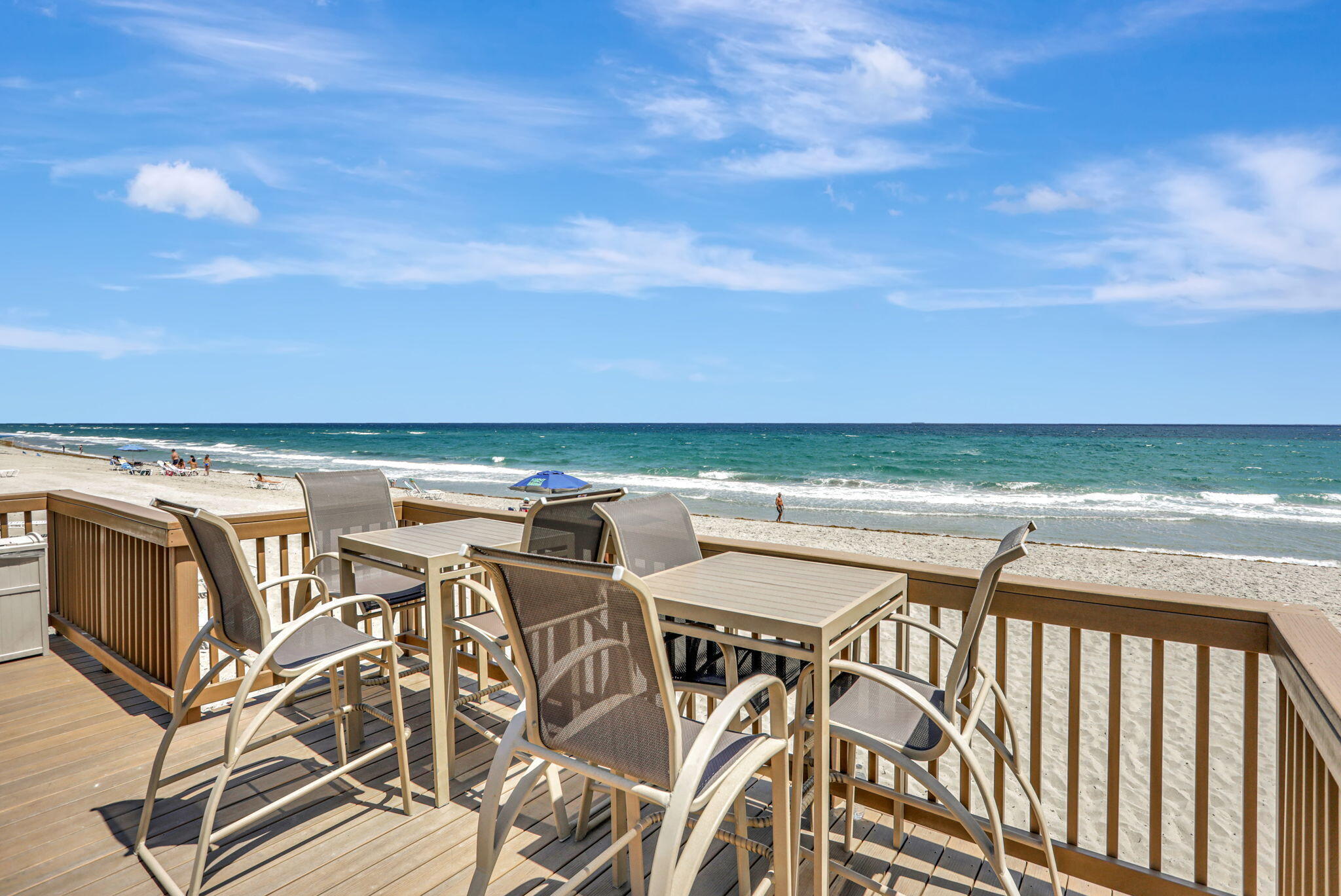 Foto de propiedad en 1149 Hillsboro Mile 112, Hillsboro Beach, FL 33062 Hillsboro Beach con MLS# 