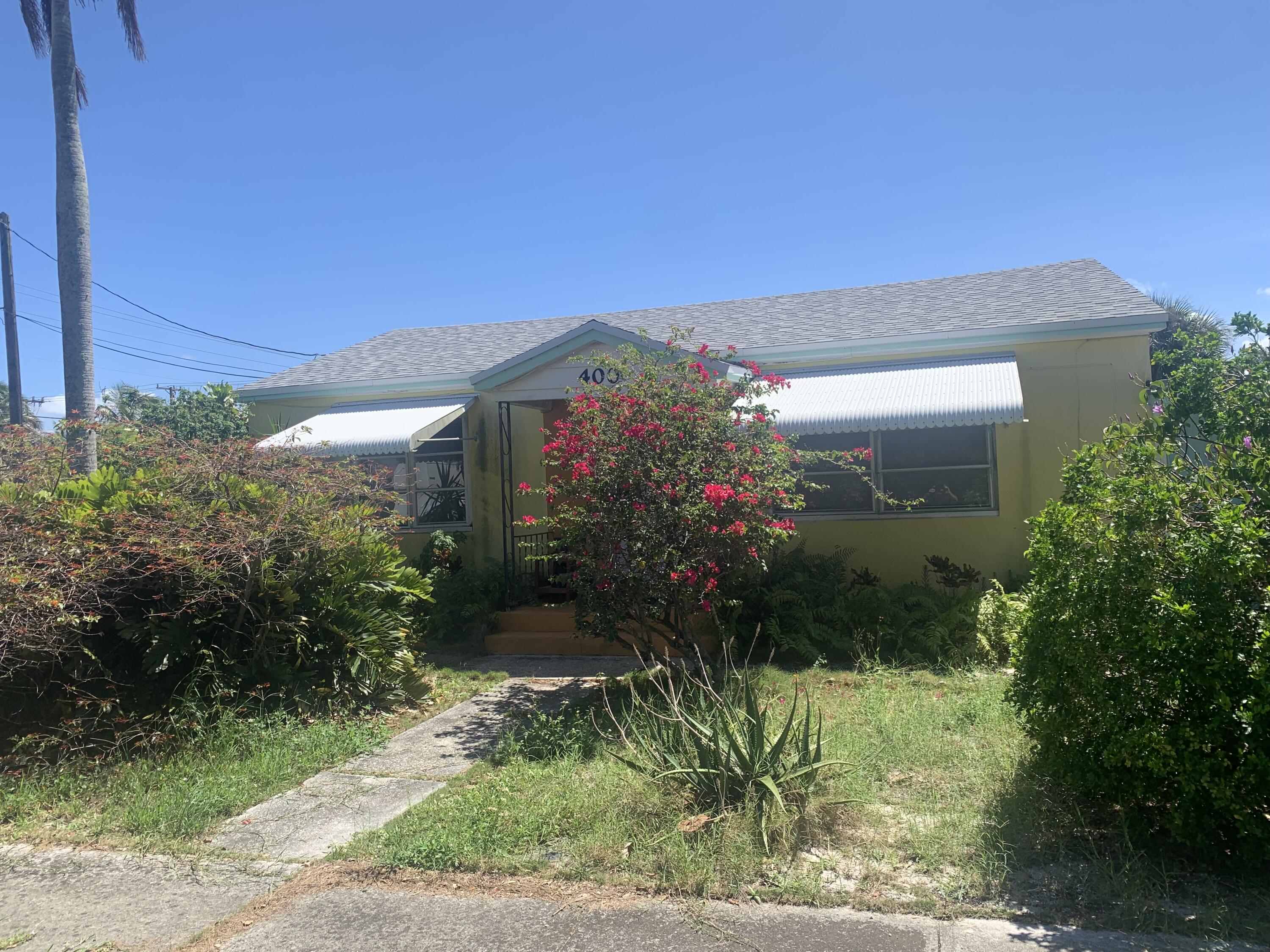 Foto de propiedad en 400 W Perry Street A,b,c,d, Lantana, FL 33462 Lantana con MLS# 