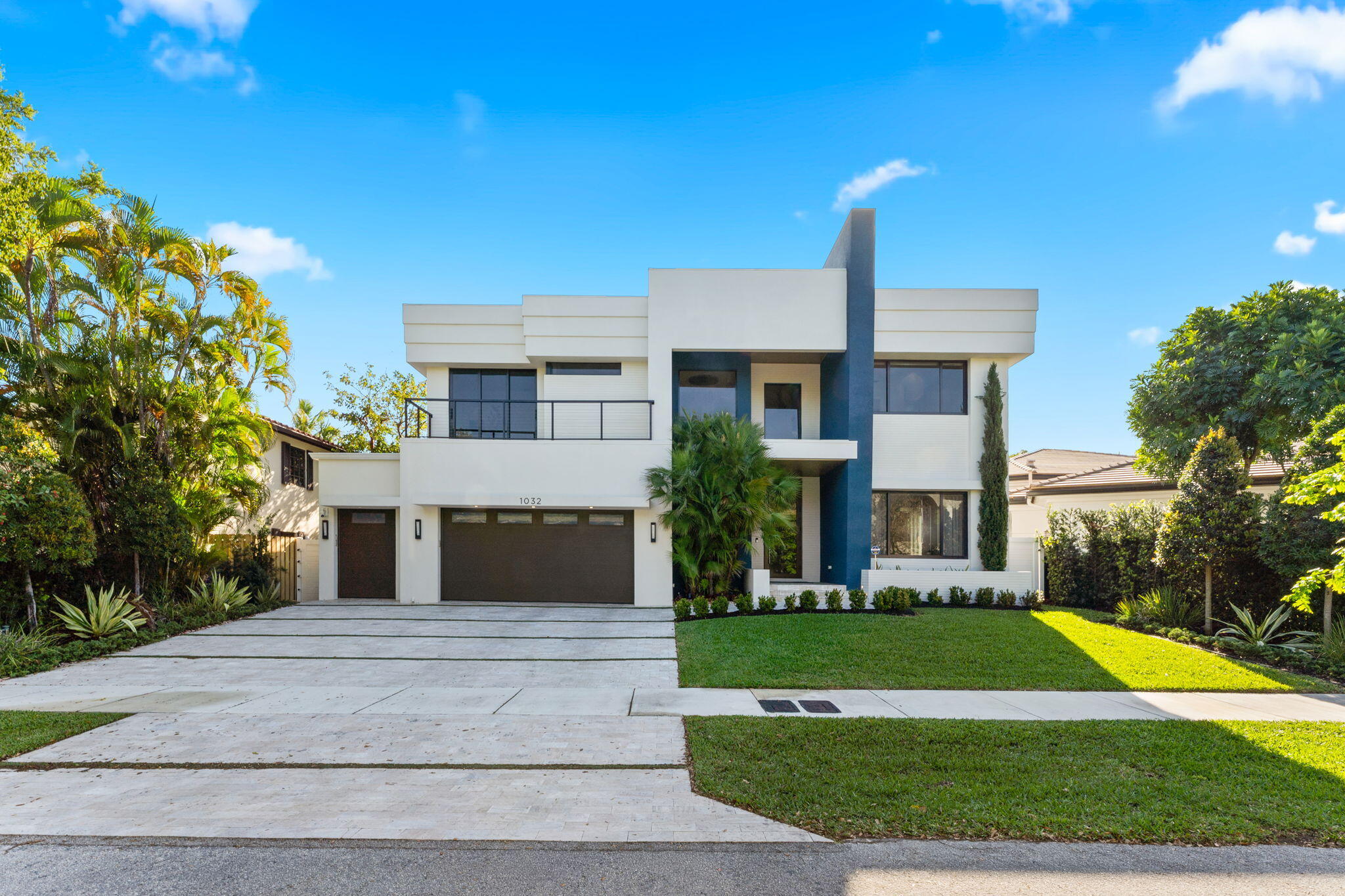 Foto de propiedad en 1032 SE 12th Way, Fort Lauderdale, FL 33316 Fort Lauderdale con MLS# 
