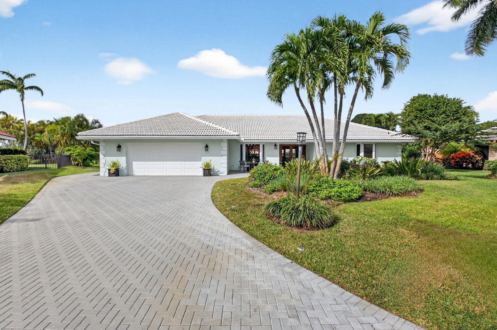 Foto de propiedad en 11949 Date Palm Drive, Boynton Beach, FL 33436 Boynton Beach con MLS# 