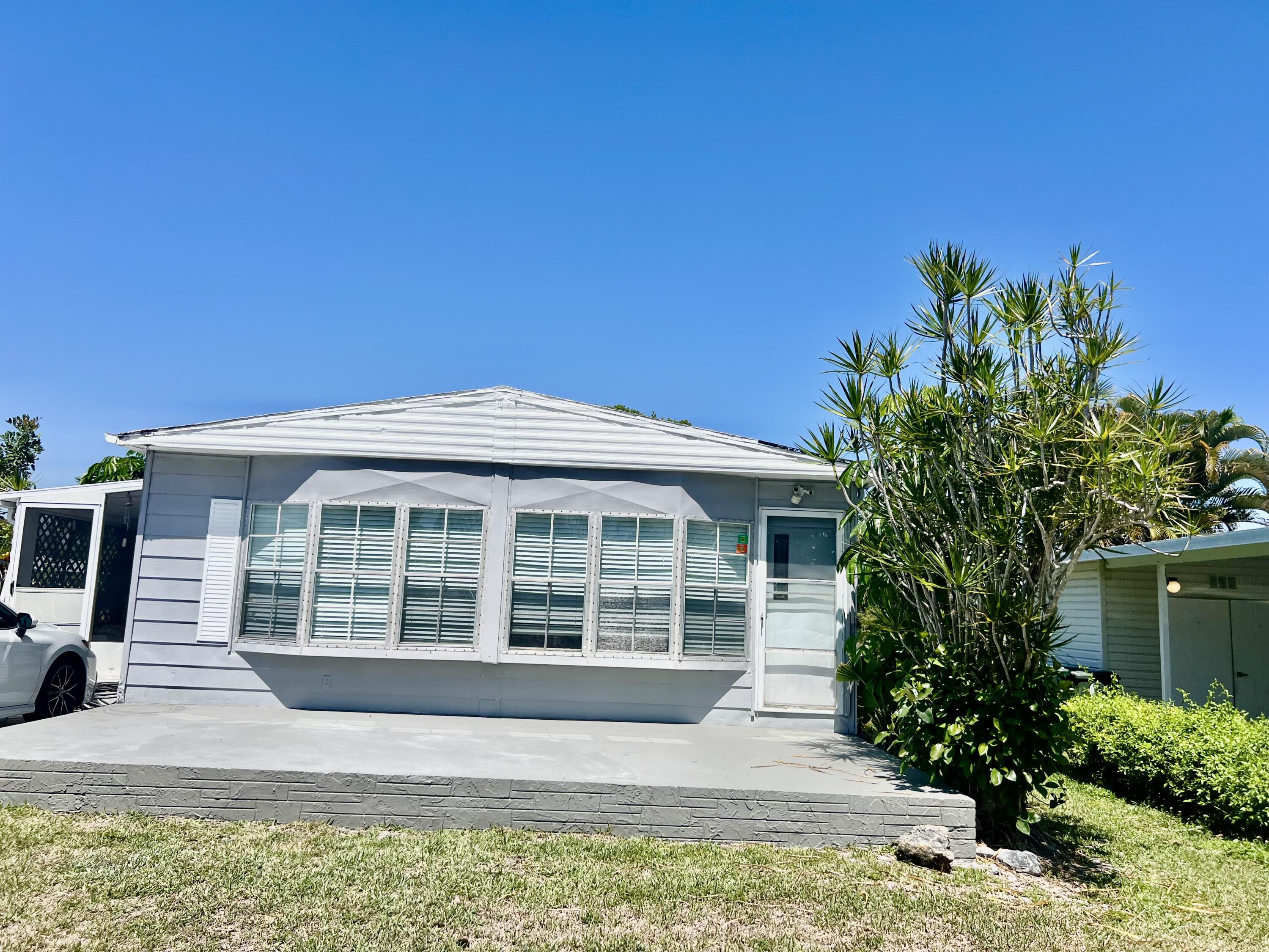 Foto de propiedad en 3319 NW 64th Court, Coconut Creek, FL 33073 Coconut Creek con MLS# 
