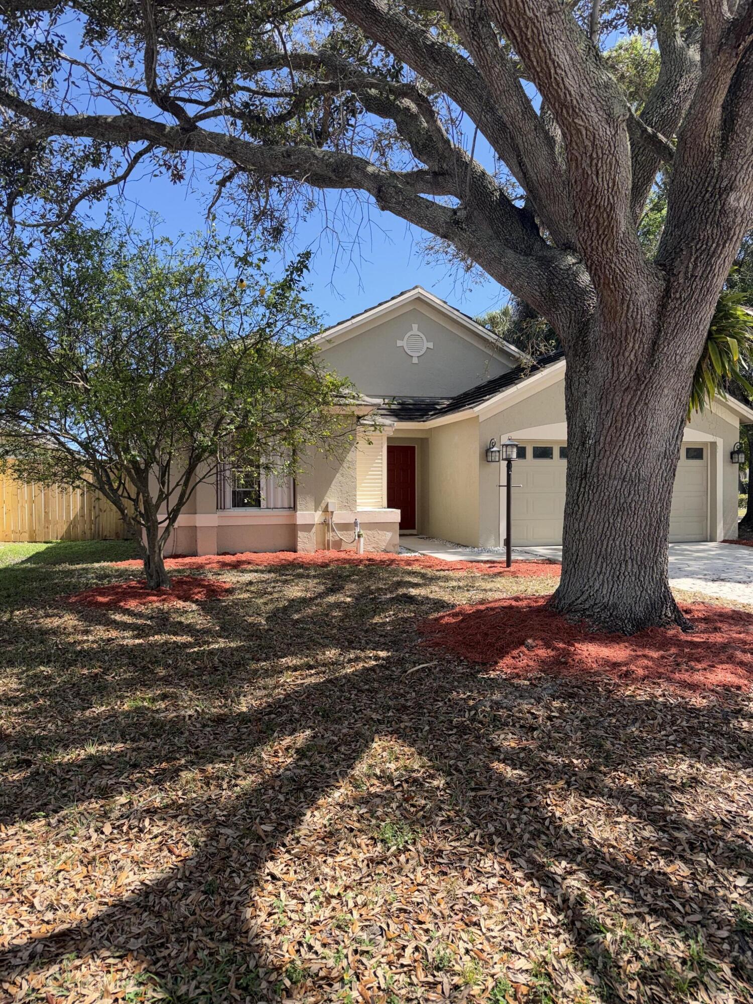 Foto de propiedad en 4223 Tazewell Court, West Palm Beach, FL 33409 West Palm Beach con MLS# 