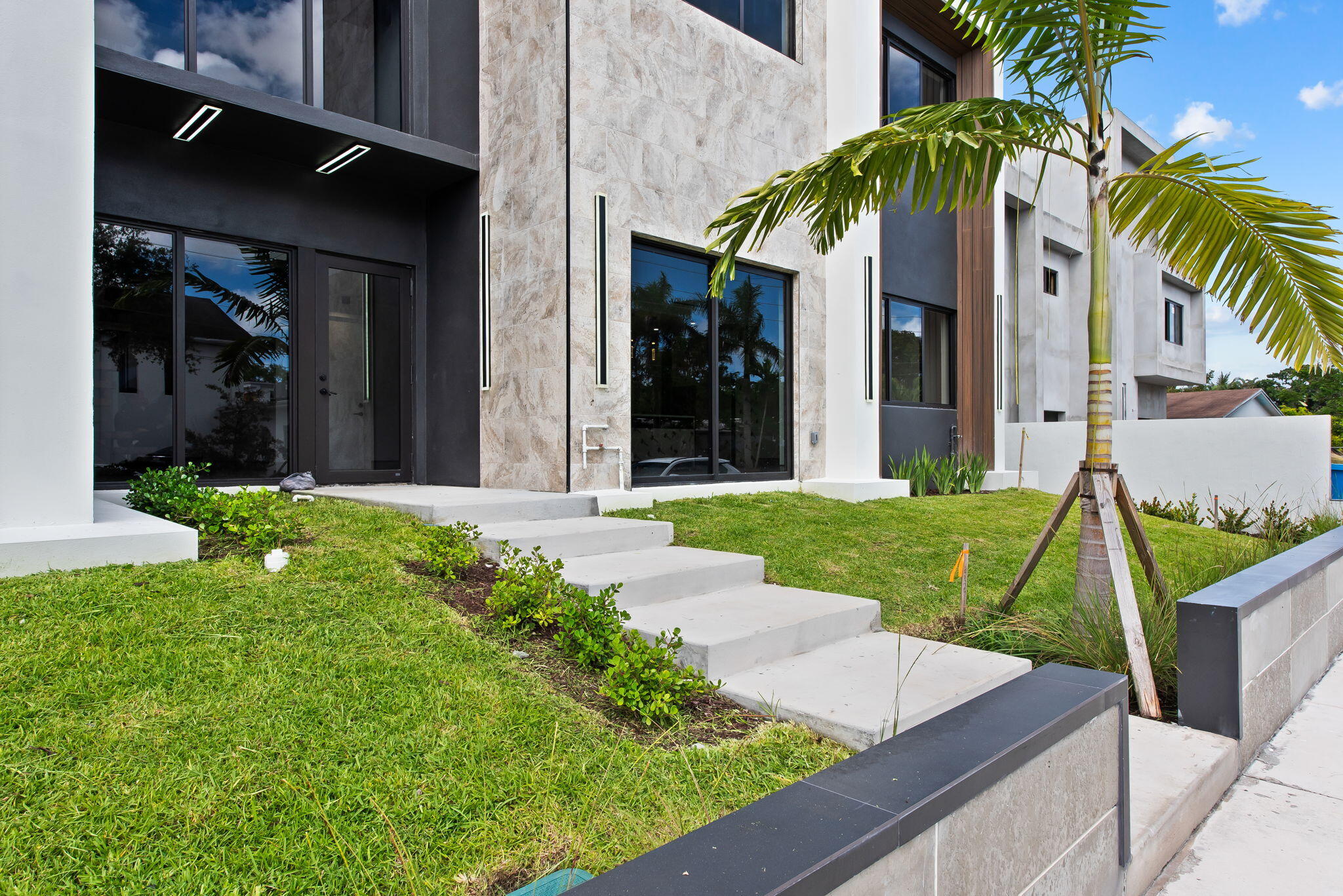 En Venta 843 SW 14th Court 843, Fort Lauderdale, FL 33315, Fort Lauderdale, FL 33315