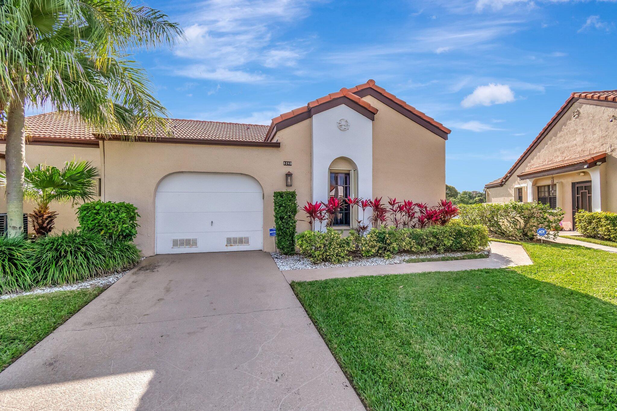 Foto de propiedad en 8240 Waterline Drive, Boynton Beach, FL 33472 Boynton Beach con MLS# 