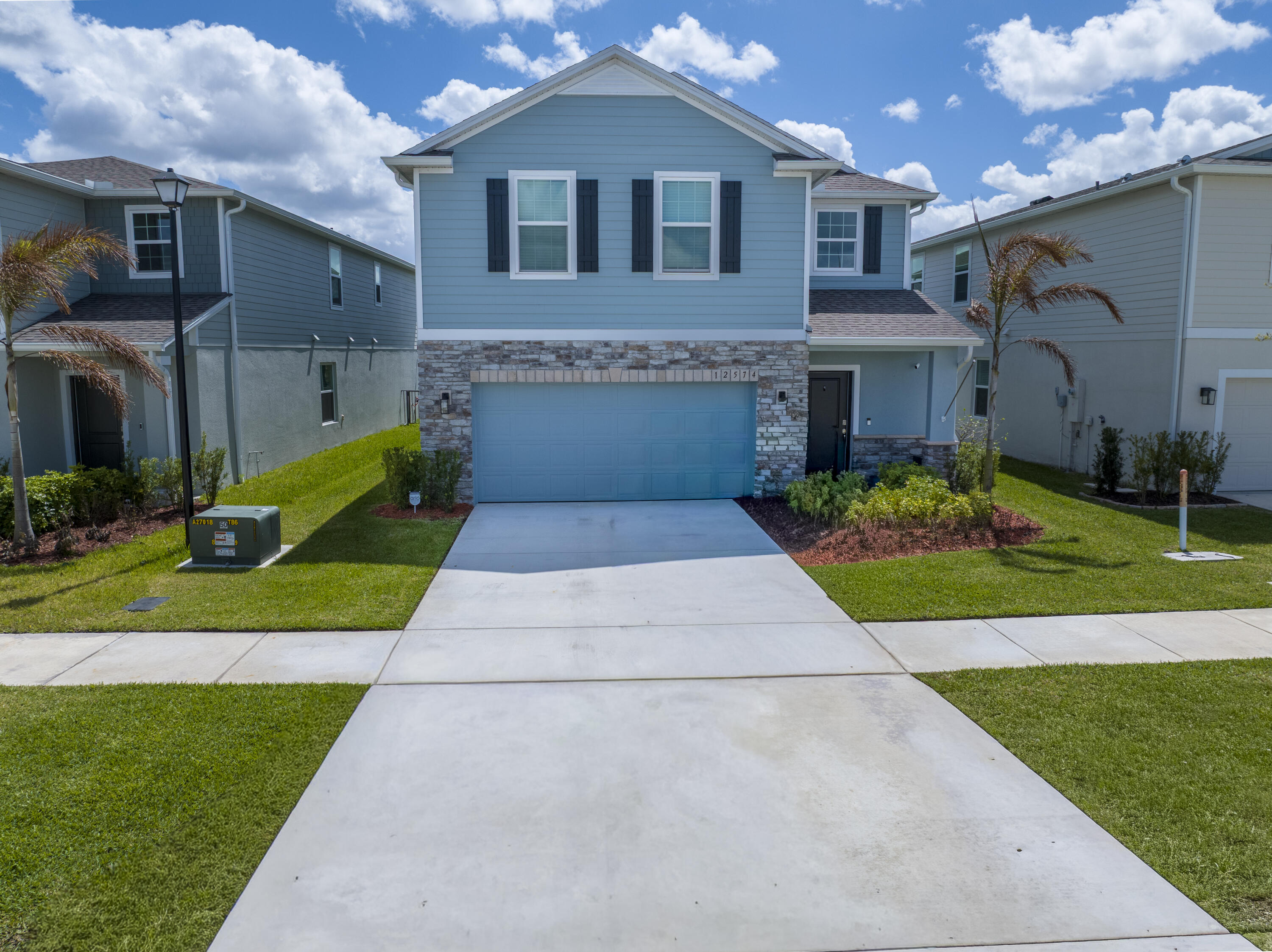 Foto de propiedad en 12574 SW Forli Way, Port St. Lucie, FL 34987 Port St. Lucie con MLS# 