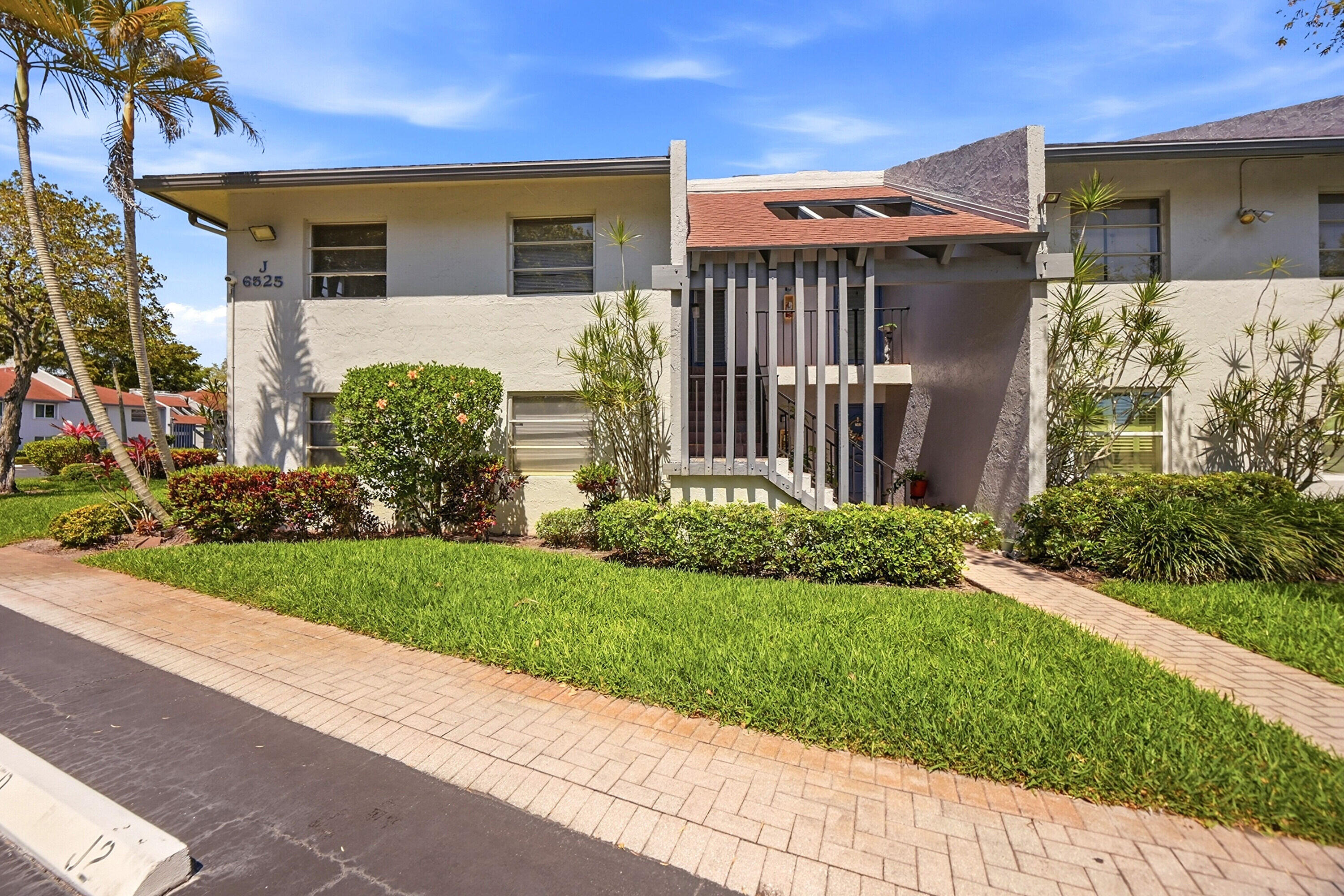 Foto de propiedad en 6525 S Oriole Boulevard, Delray Beach, FL 33446 Delray Beach con MLS# 
