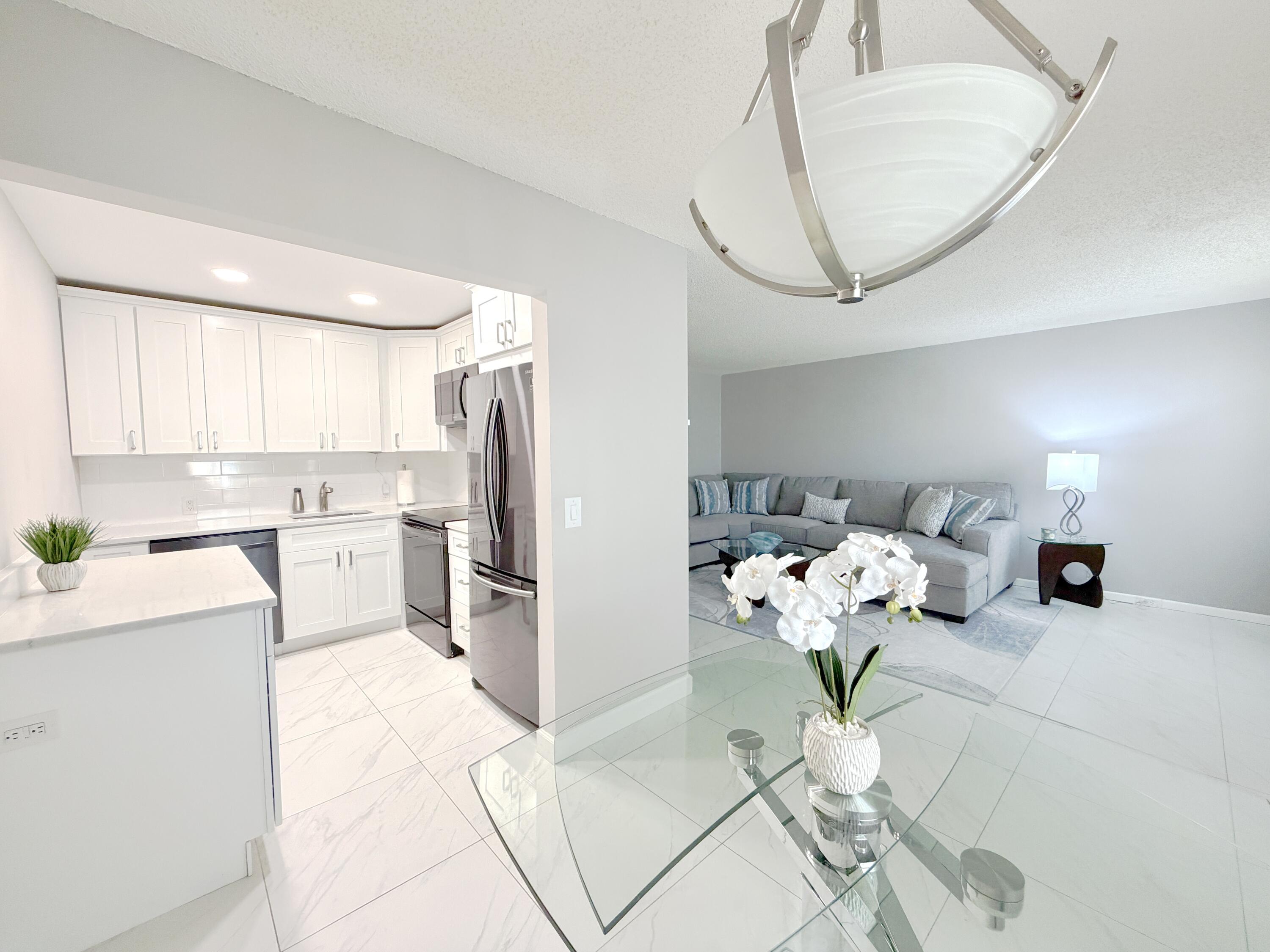 Vendido 101 Dorset C, Boca Raton, FL 33434, Boca Raton, FL 33434