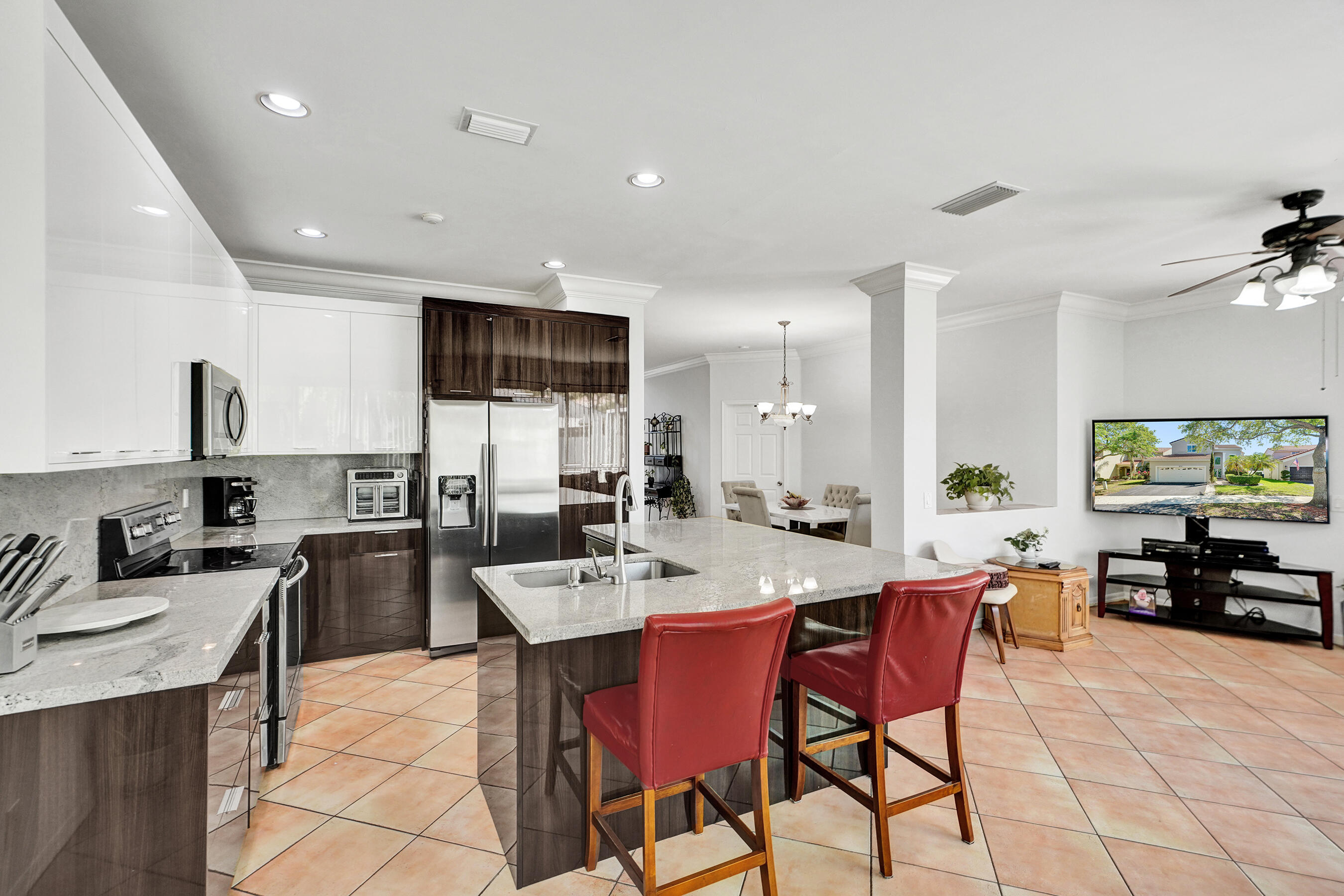 Foto de propiedad en 873 Stanton Drive, Weston, FL 33326 Weston con MLS# 