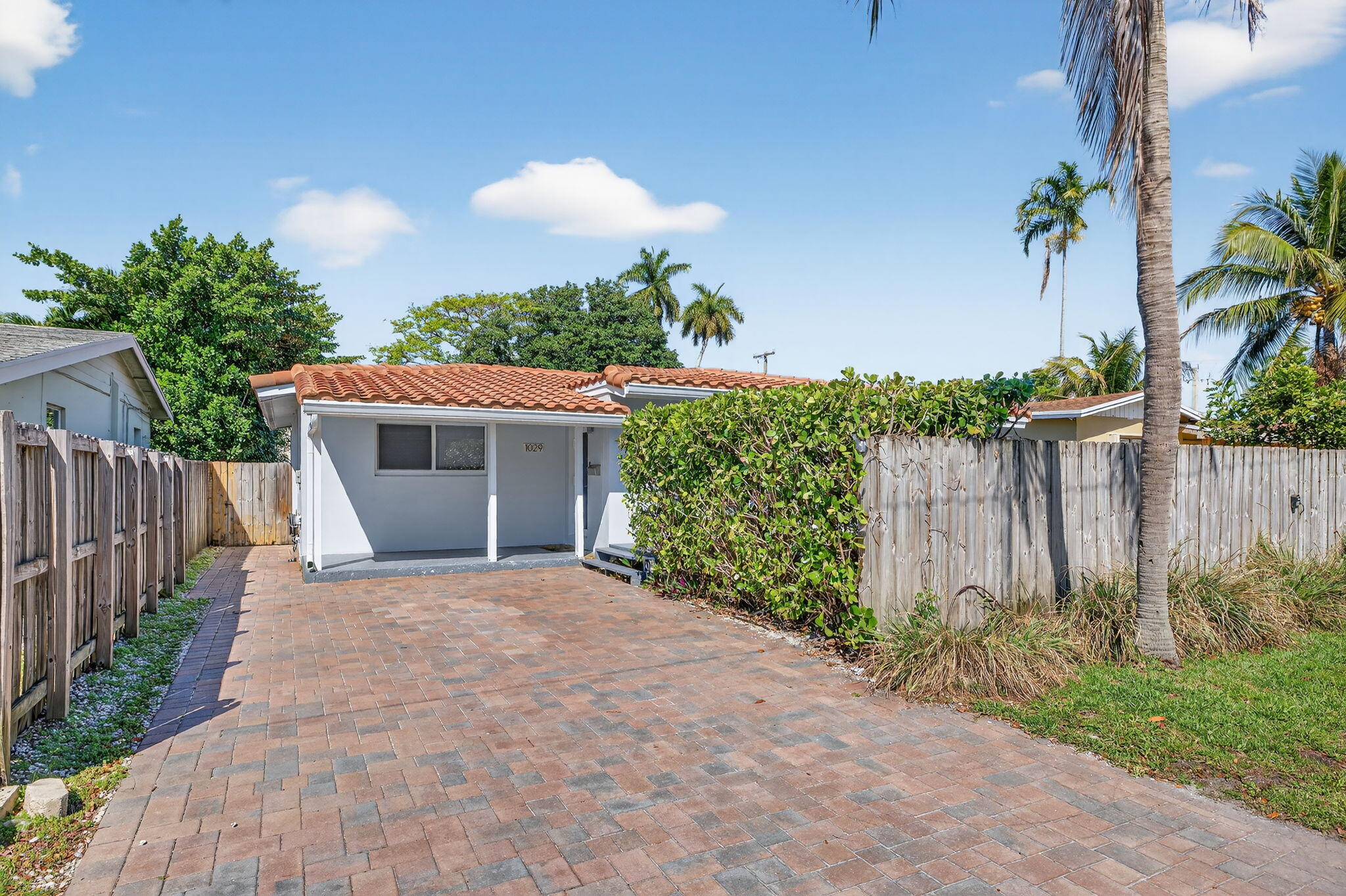 Foto de propiedad en 1029 NE 9th Avenue, Fort Lauderdale, FL 33304 Fort Lauderdale con MLS# 