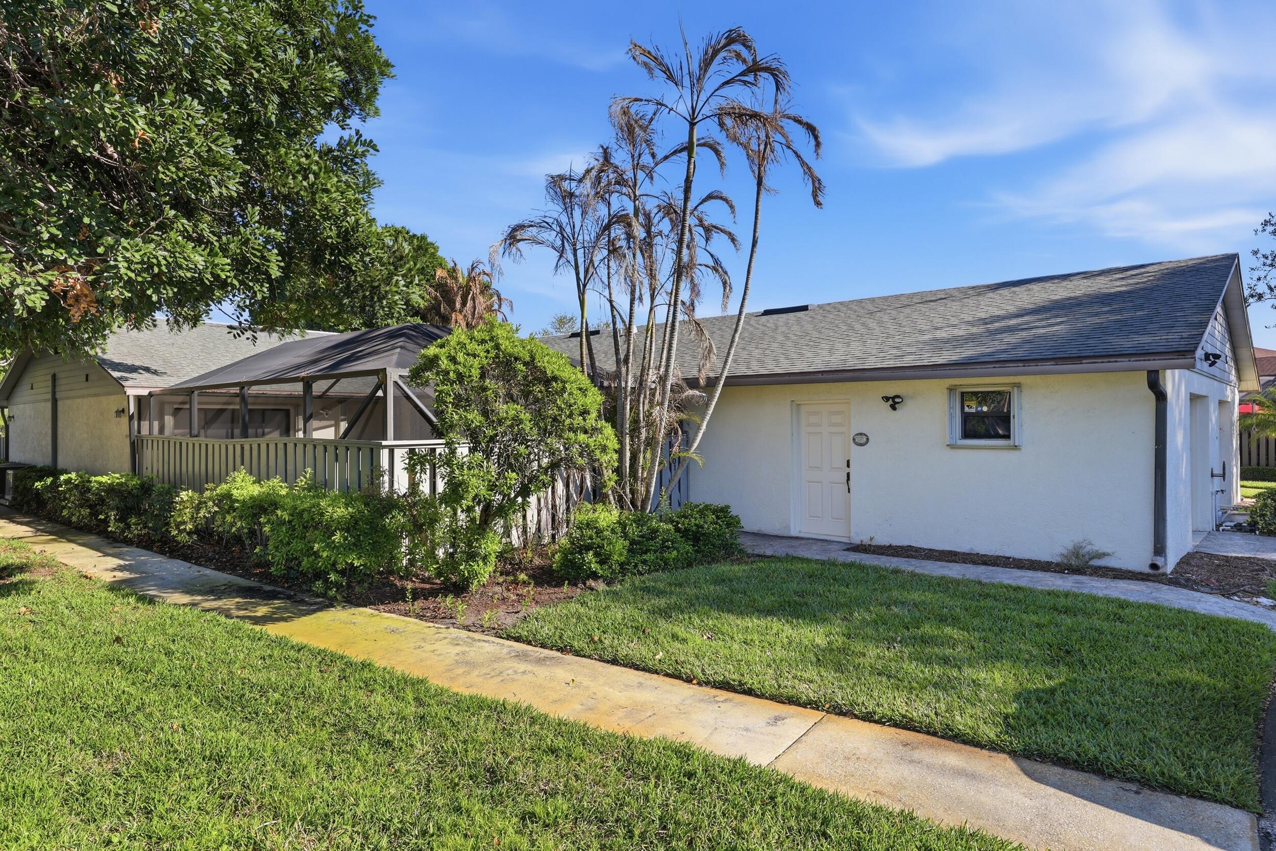 Foto de propiedad en 1701 Mariners Cove, Fort Pierce, FL 34950 Fort Pierce con MLS# 