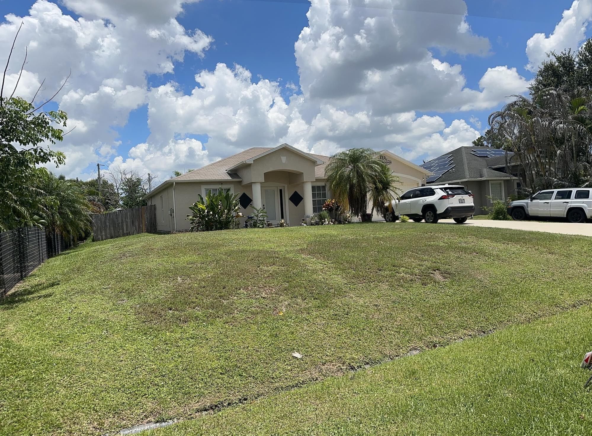 Foto de propiedad en 1481 SW Dow Lane, Port St. Lucie, FL 34953 Port St. Lucie con MLS# 