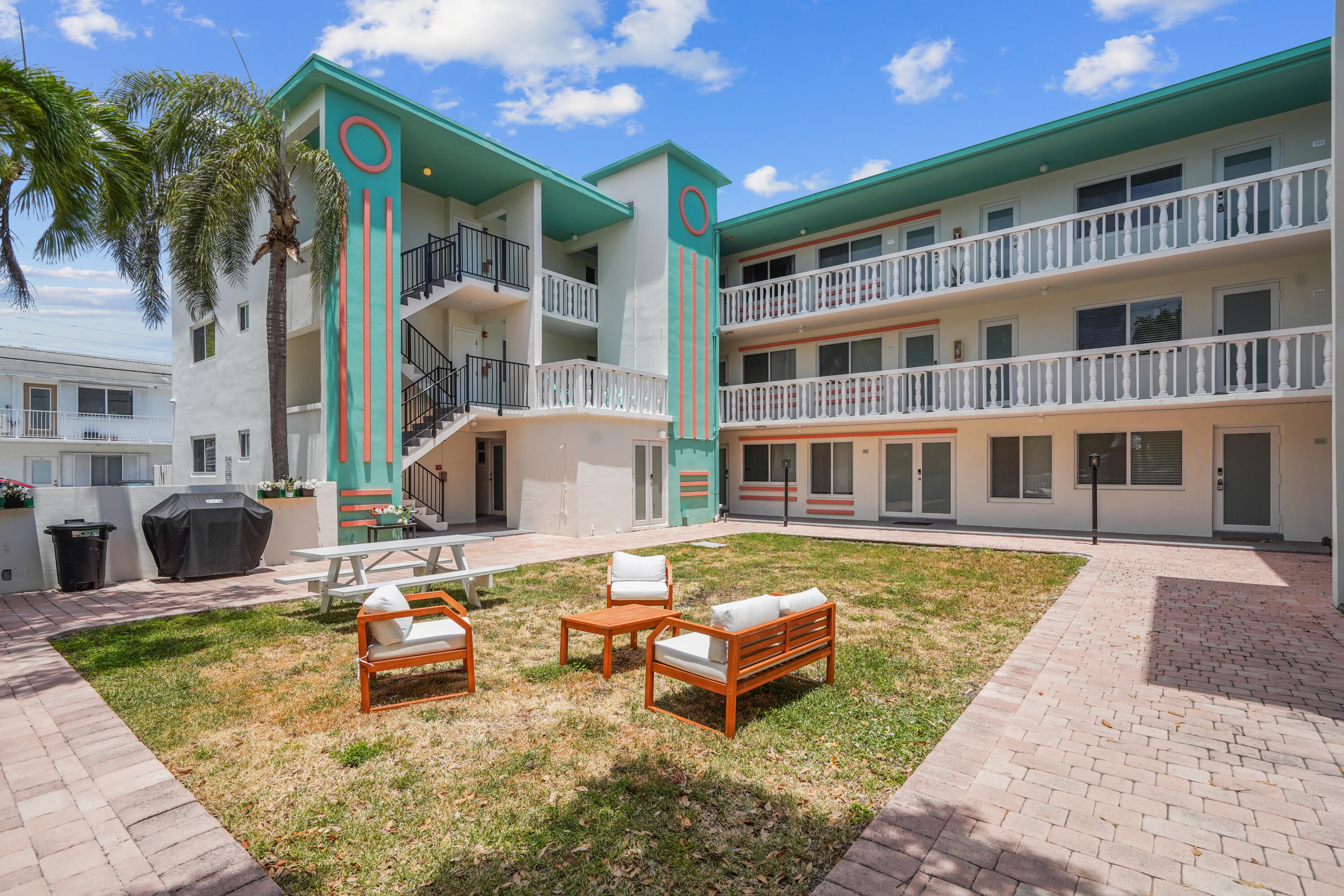 Alquilada 1857 Jefferson Street 201, Hollywood, FL 33020, Hollywood, FL 33020