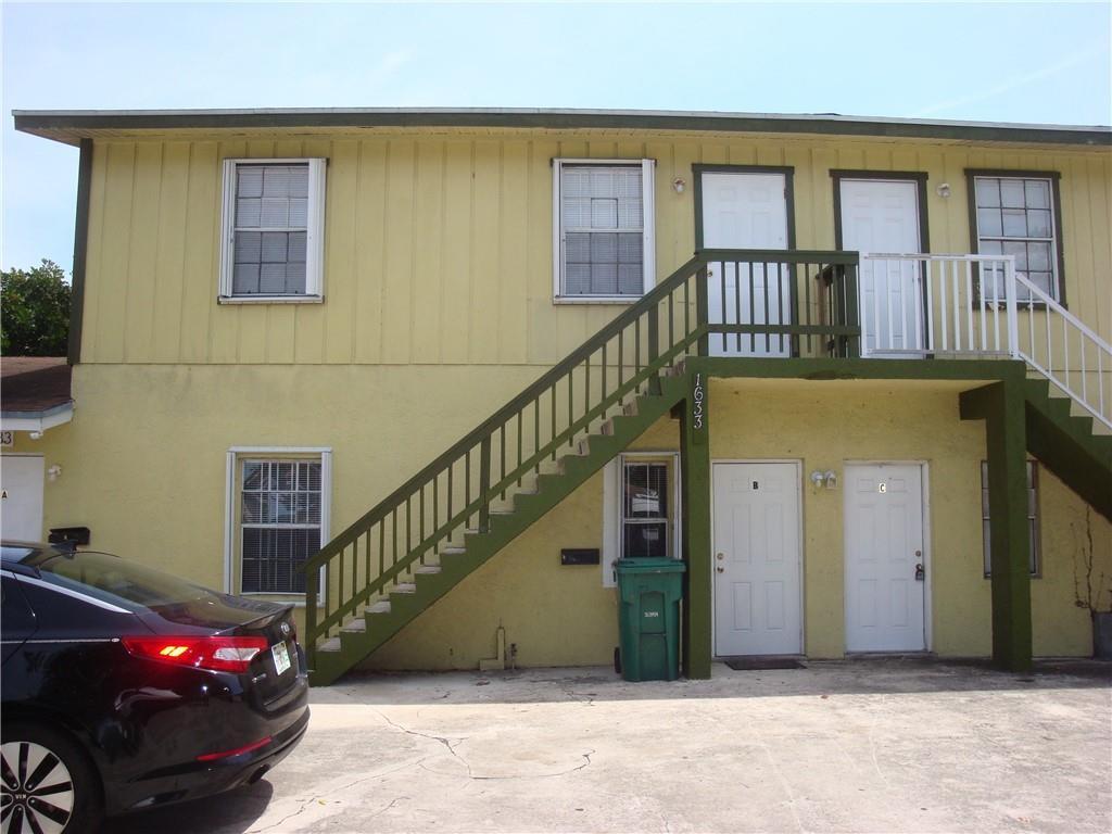Foto de propiedad en 1633 W 28th Street B, Riviera Beach, FL 33404 Riviera Beach con MLS# 