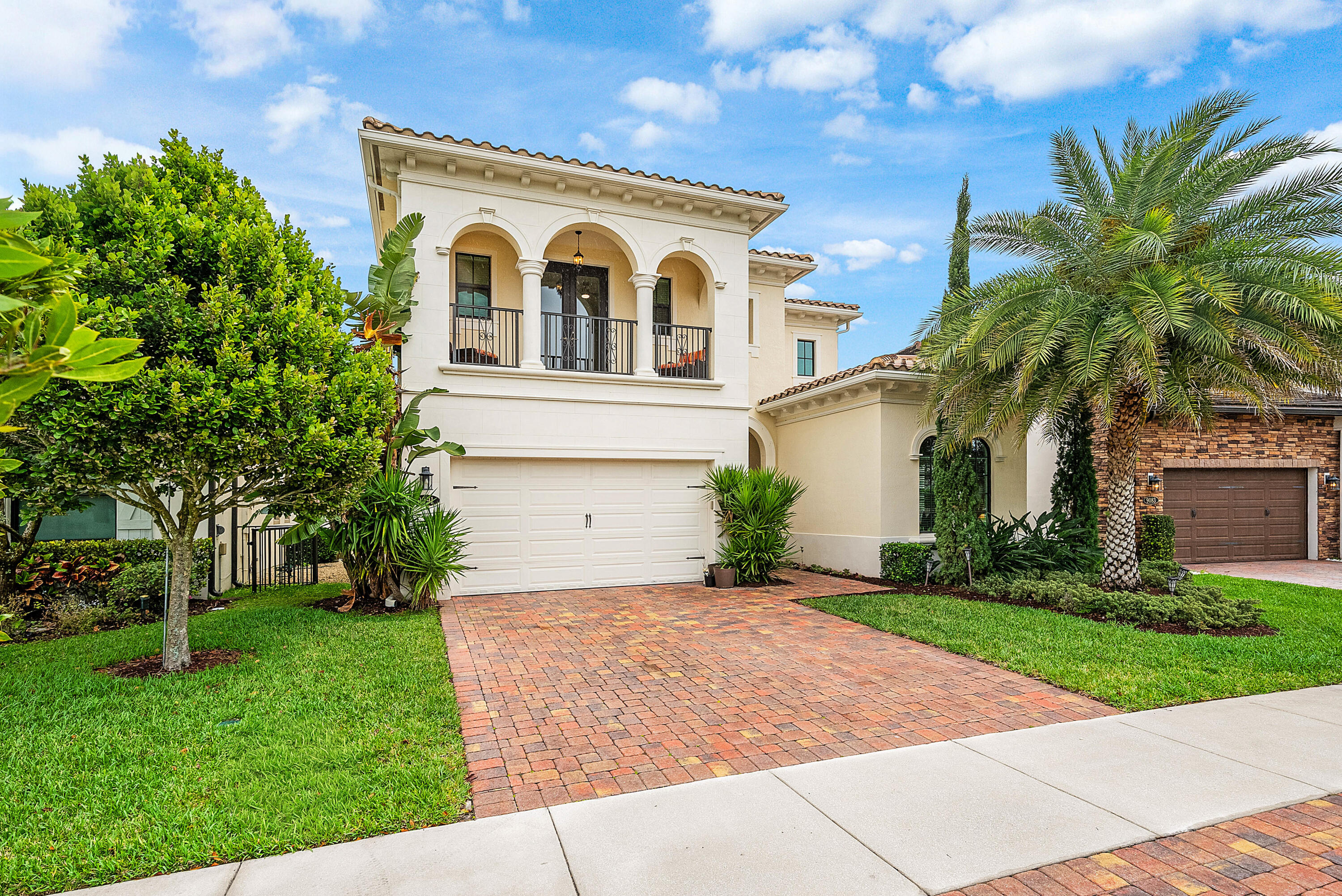 Foto de propiedad en 9091 Grand Prix Lane, Boynton Beach, FL 33472 Boynton Beach con MLS# 