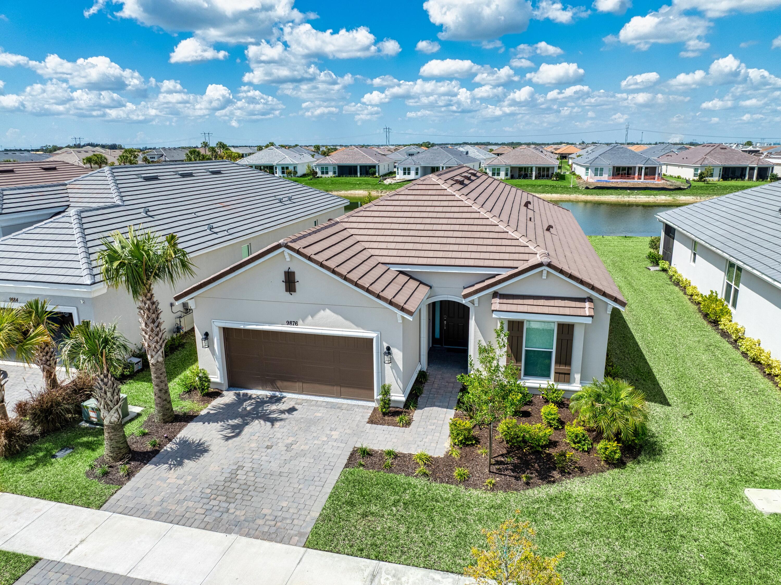 Foto de propiedad en 9876 SW Santini Road, Port St. Lucie, FL 34987 Port St. Lucie con MLS# 