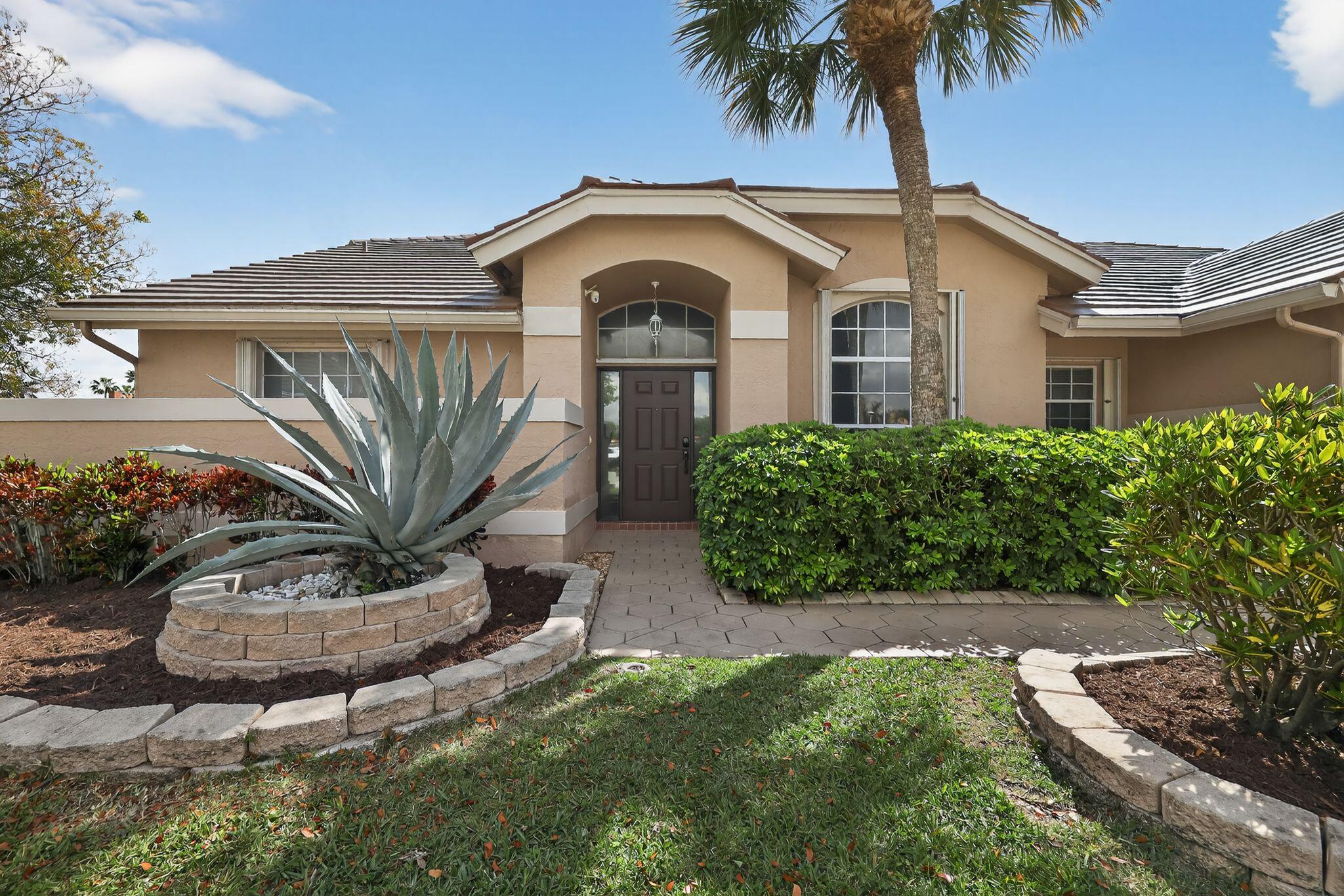 Foto de propiedad en 12301 Cabot Court, Boca Raton, FL 33428 Boca Raton con MLS# 