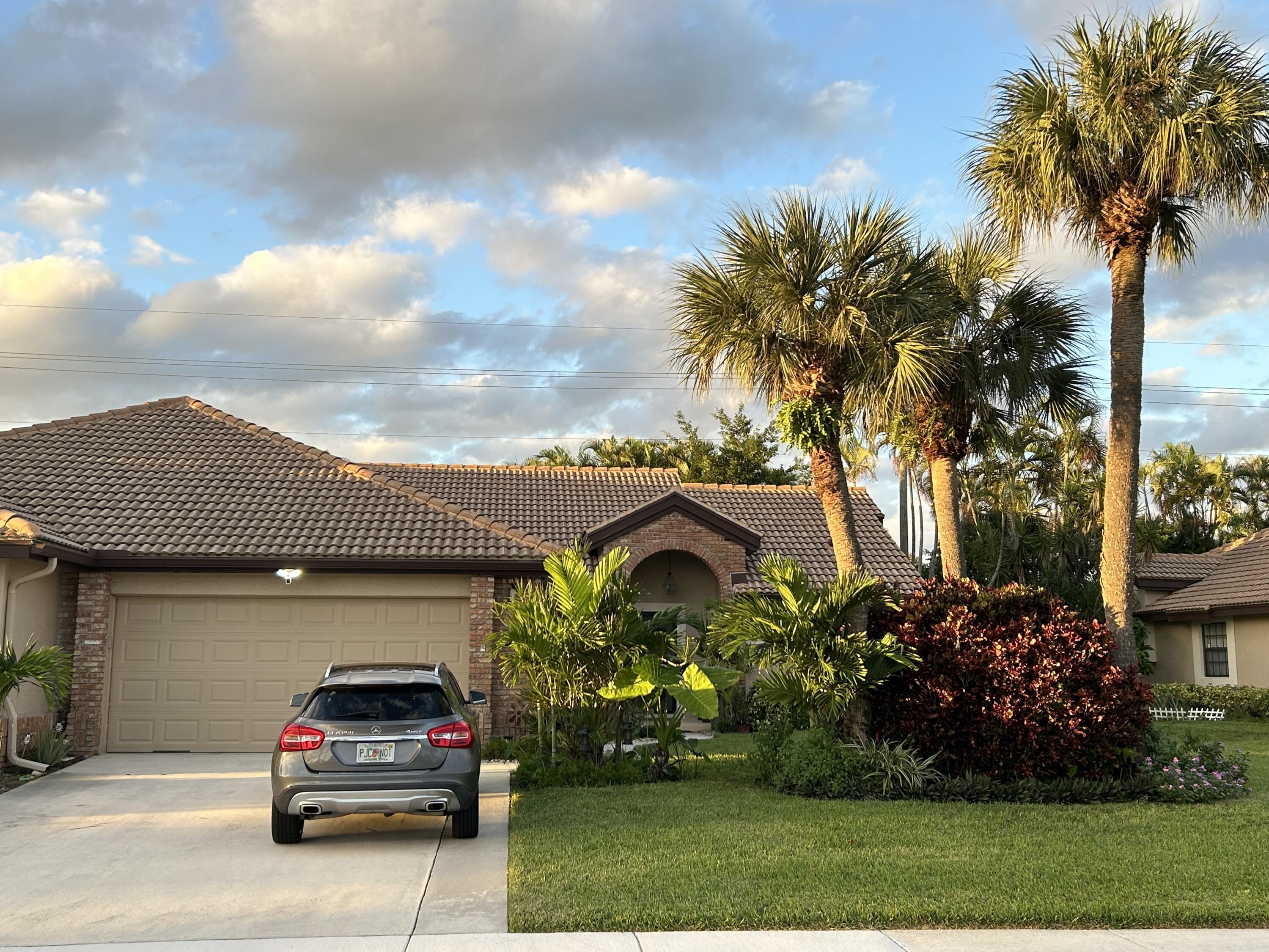 Foto de propiedad en 7207 Le Chalet Boulevard, Boynton Beach, FL 33472 Boynton Beach con MLS# 