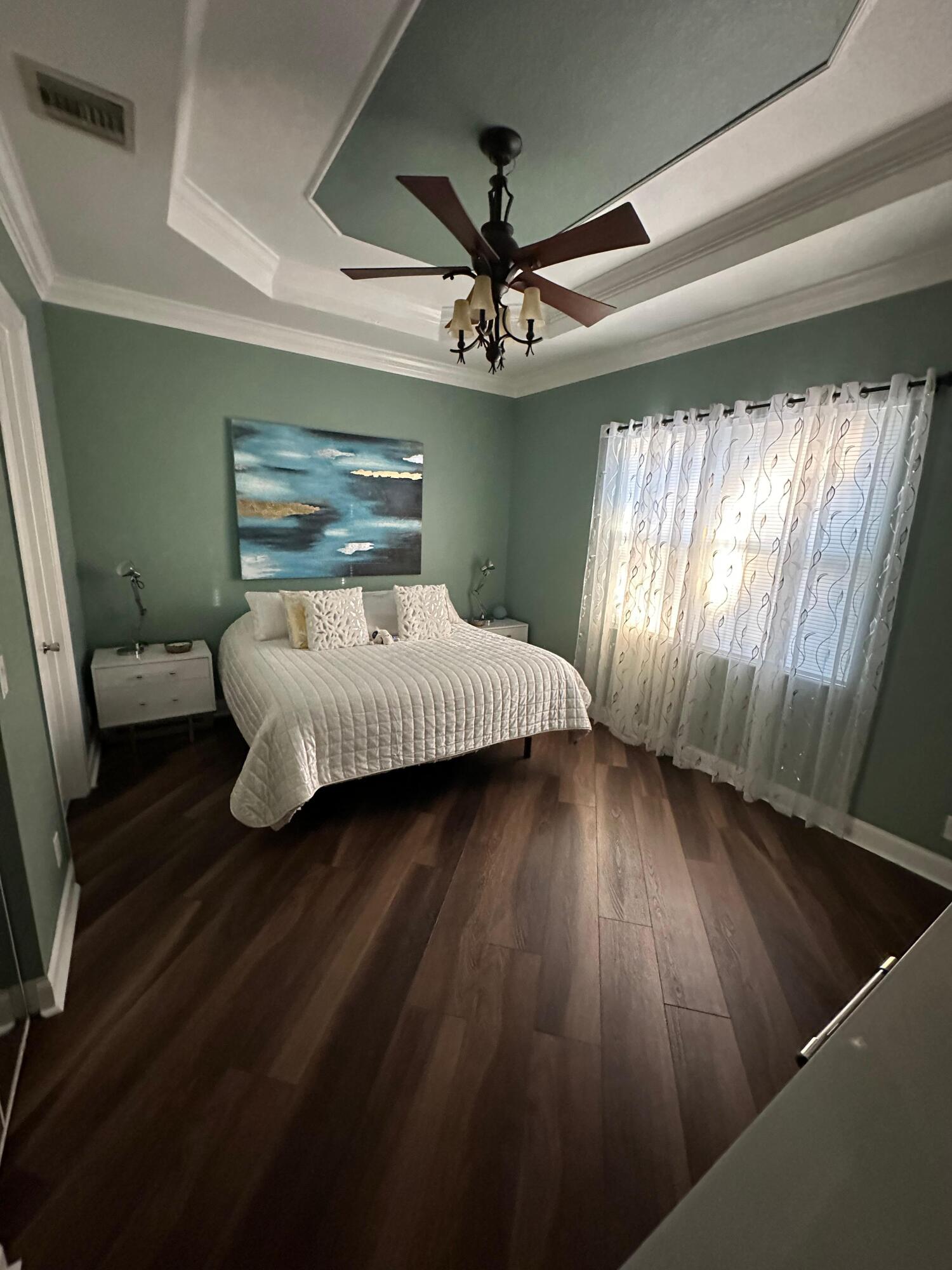 Foto de propiedad en 942 NW Leonardo Circle, Port St. Lucie, FL 34986 Port St. Lucie con MLS# 