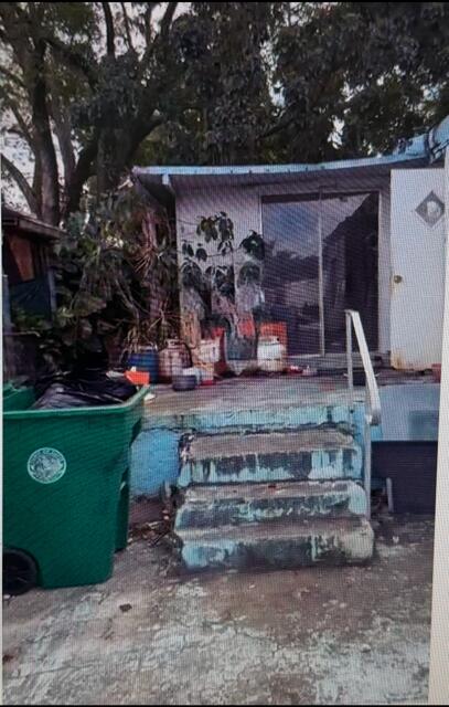Foto de propiedad en 13400 SW 7th Place, Davie, FL 33325 Davie con MLS# 