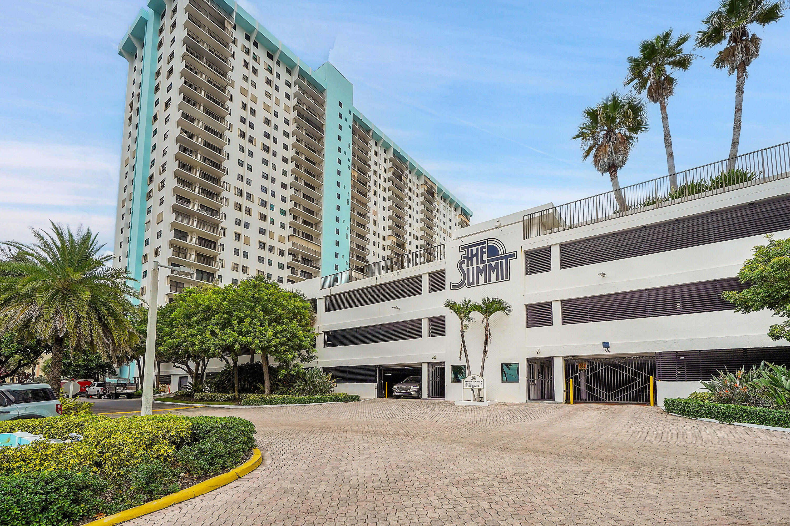 Foto de propiedad en 1201 S Ocean Drive 506s, Hollywood, FL 33019 Hollywood con MLS# 