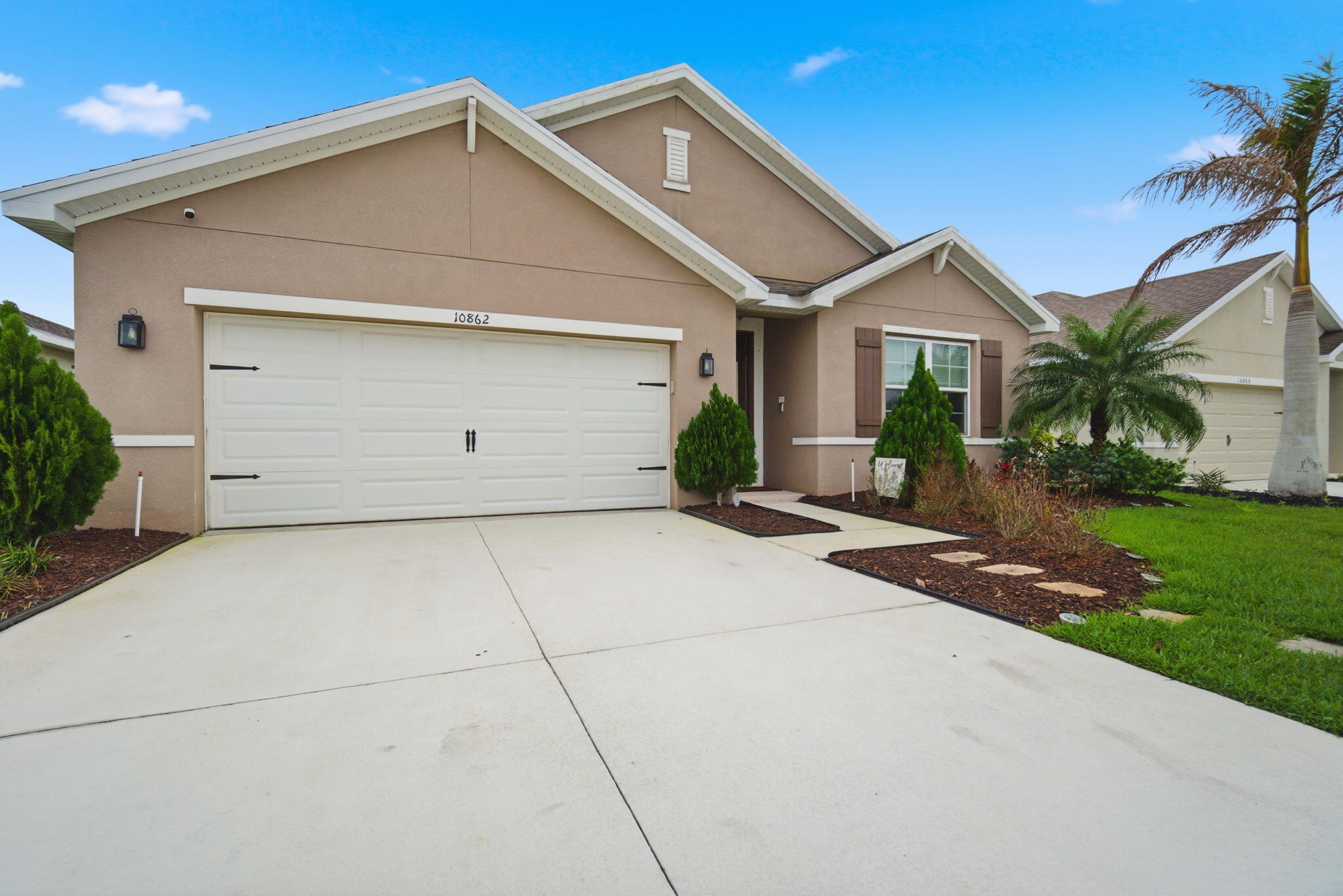 Foto de propiedad en 10862 SW Pacini Way, Port St. Lucie, FL 34987 Port St. Lucie con MLS# 