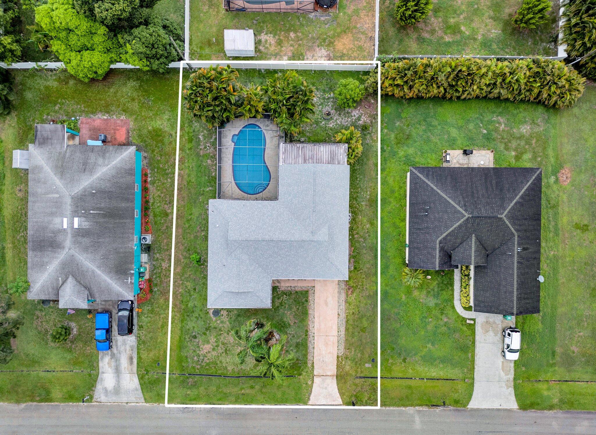 Foto de propiedad en 1918 SE Cheltenham Street, Port St. Lucie, FL 34983 Port St. Lucie con MLS# 