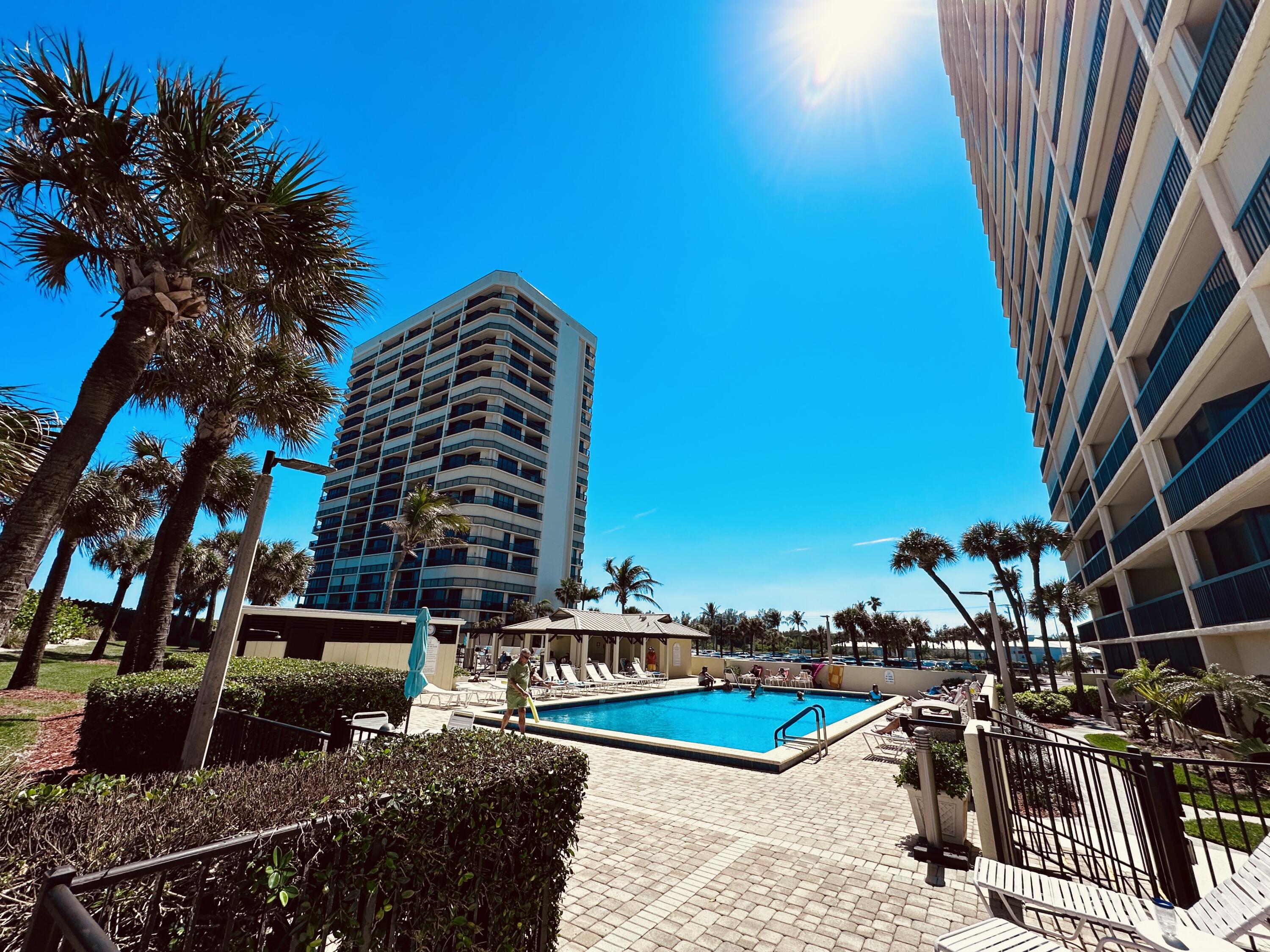 Foto de propiedad en 9500 S Ocean Drive 108, Jensen Beach, FL 34957 Jensen Beach con MLS# 