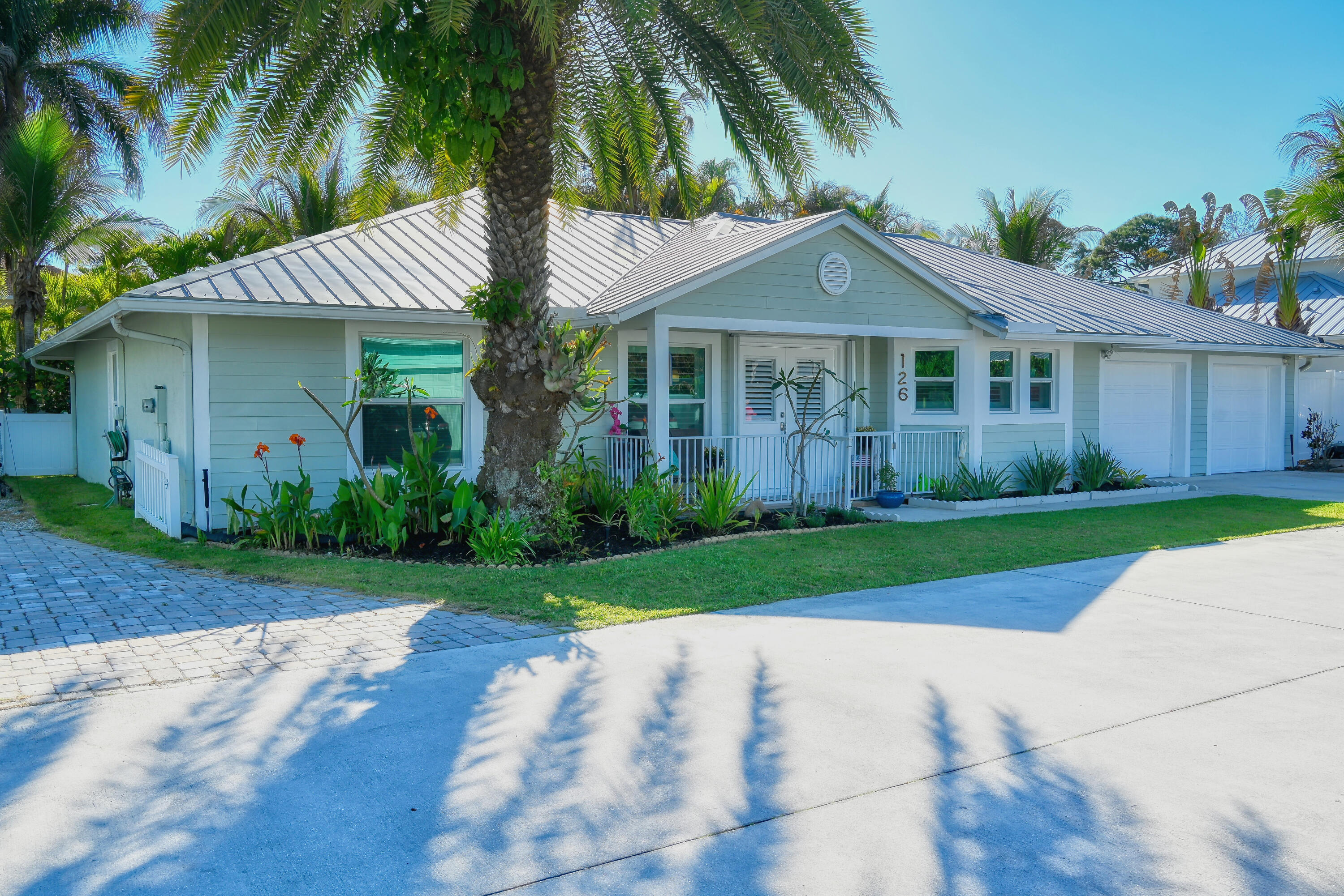 Foto de propiedad en 126 Faith Way, Jupiter, FL 33458 Jupiter con MLS# 