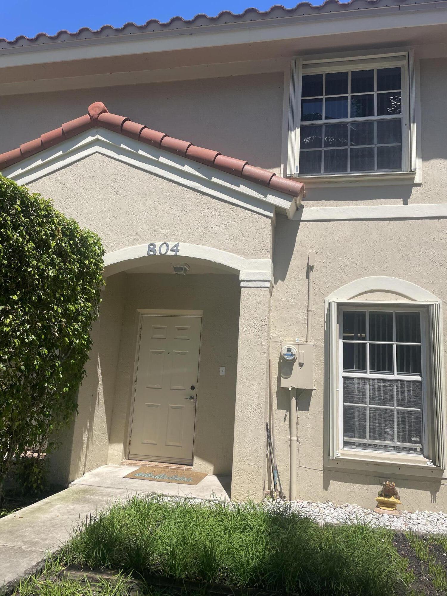 Foto de propiedad en 804 Summit Lake Drive, West Palm Beach, FL 33406 West Palm Beach con MLS# 
