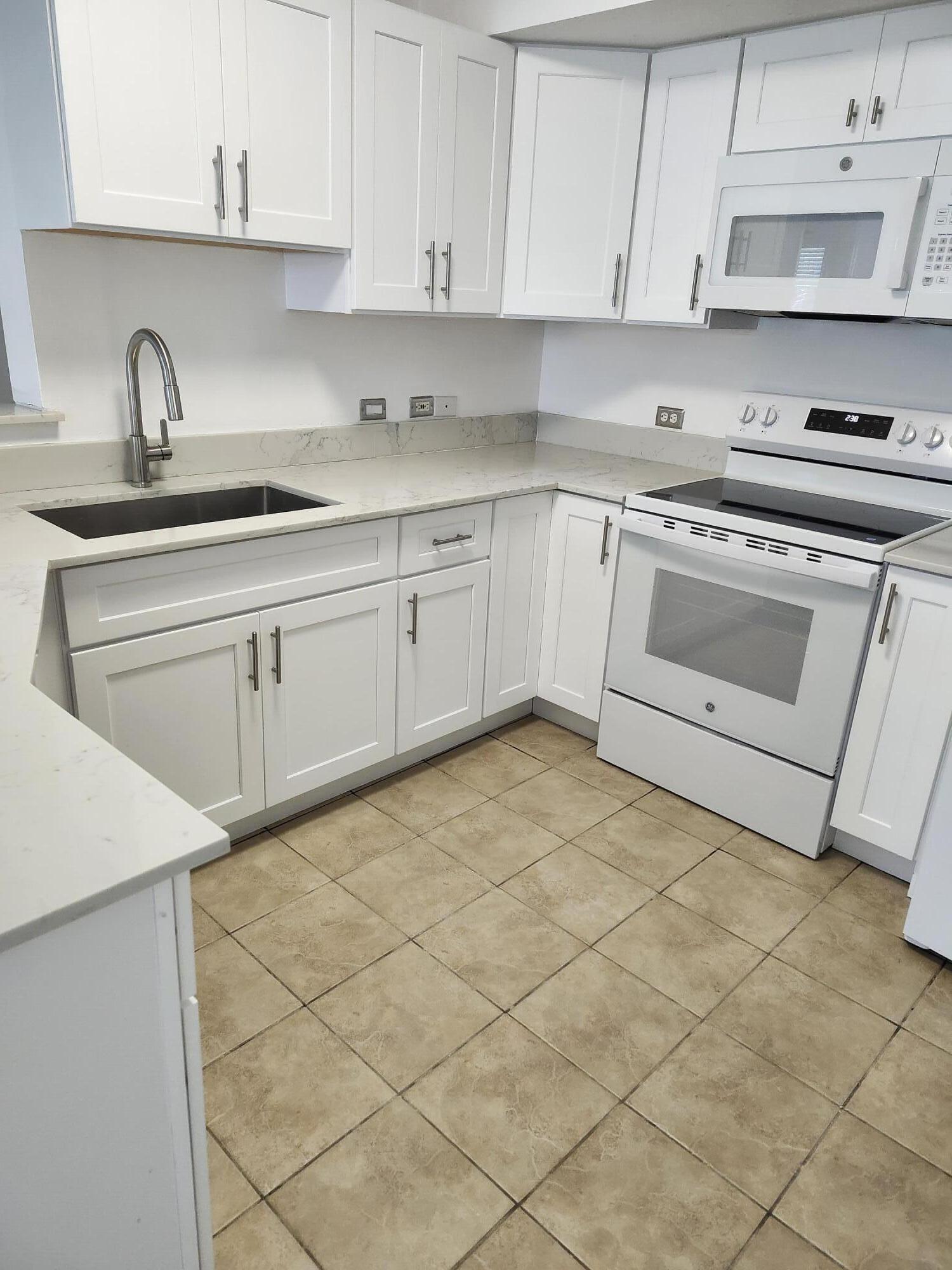 Alquilada 802 Villa Circle, Boynton Beach, FL 33435, Boynton Beach, FL 33435