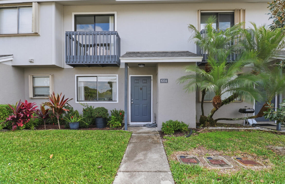 Foto de propiedad en 6304 Dockside Circle, Greenacres, FL 33463 Greenacres con MLS# 