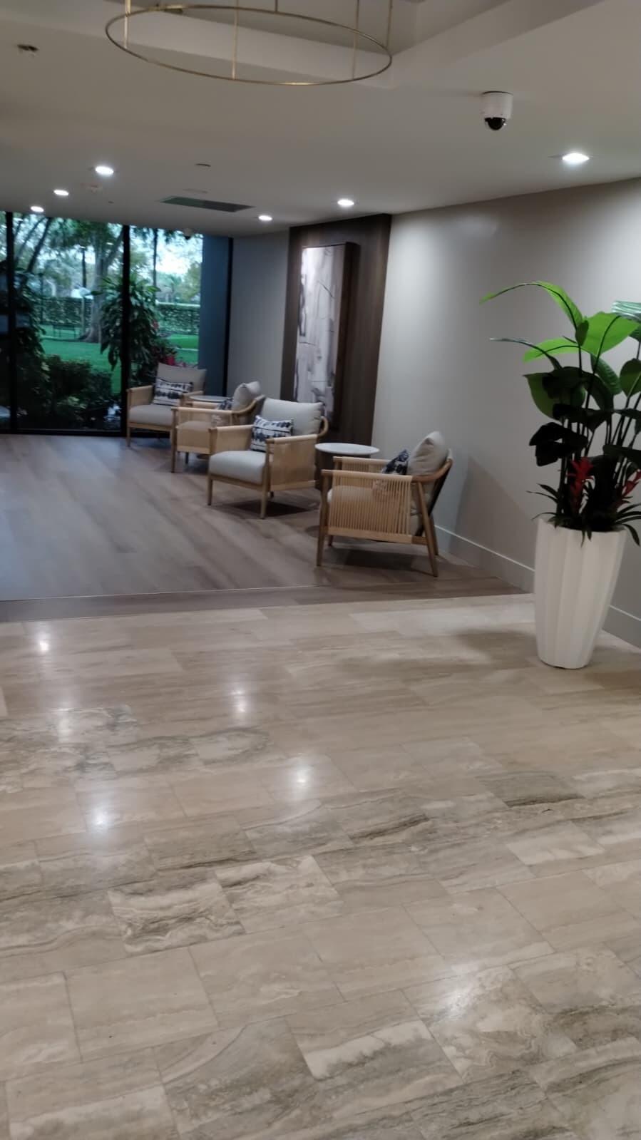 Foto de propiedad en 4200 Hillcrest Drive 707, Hollywood, FL 33021 Hollywood con MLS# 