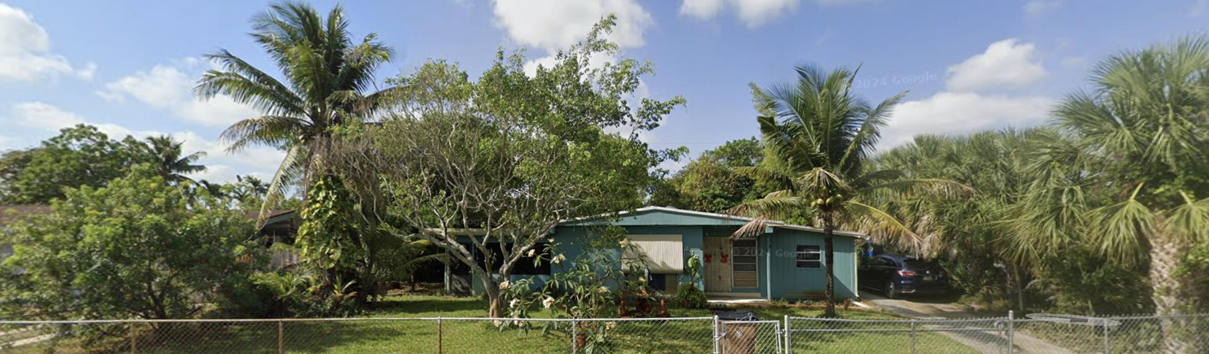 Foto de propiedad en 236 NE 43rd Street, Deerfield Beach, FL 33064 Deerfield Beach con MLS# 