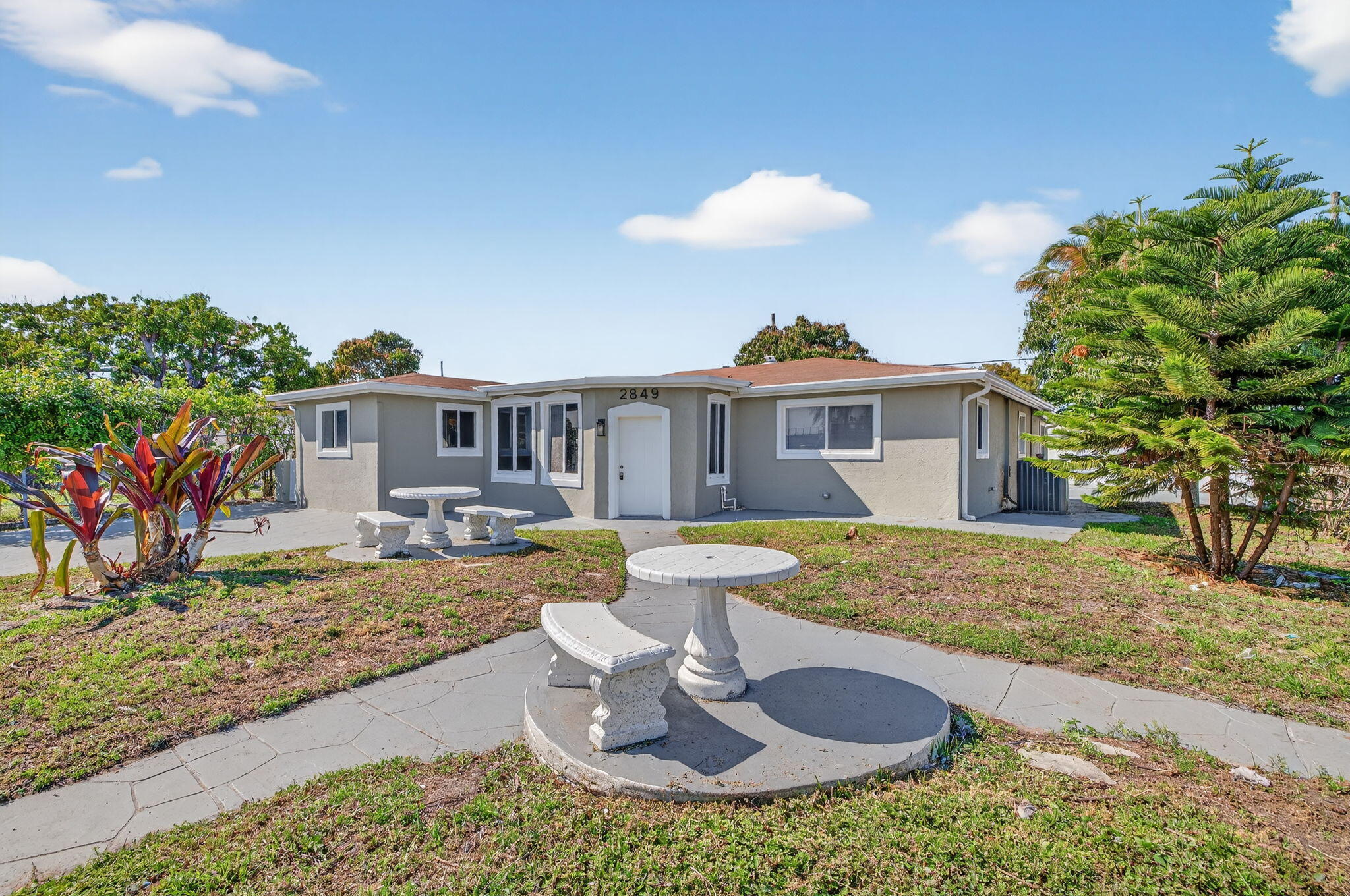 Foto de propiedad en 2849 SW 10th Street, Fort Lauderdale, FL 33312 Fort Lauderdale con MLS# 