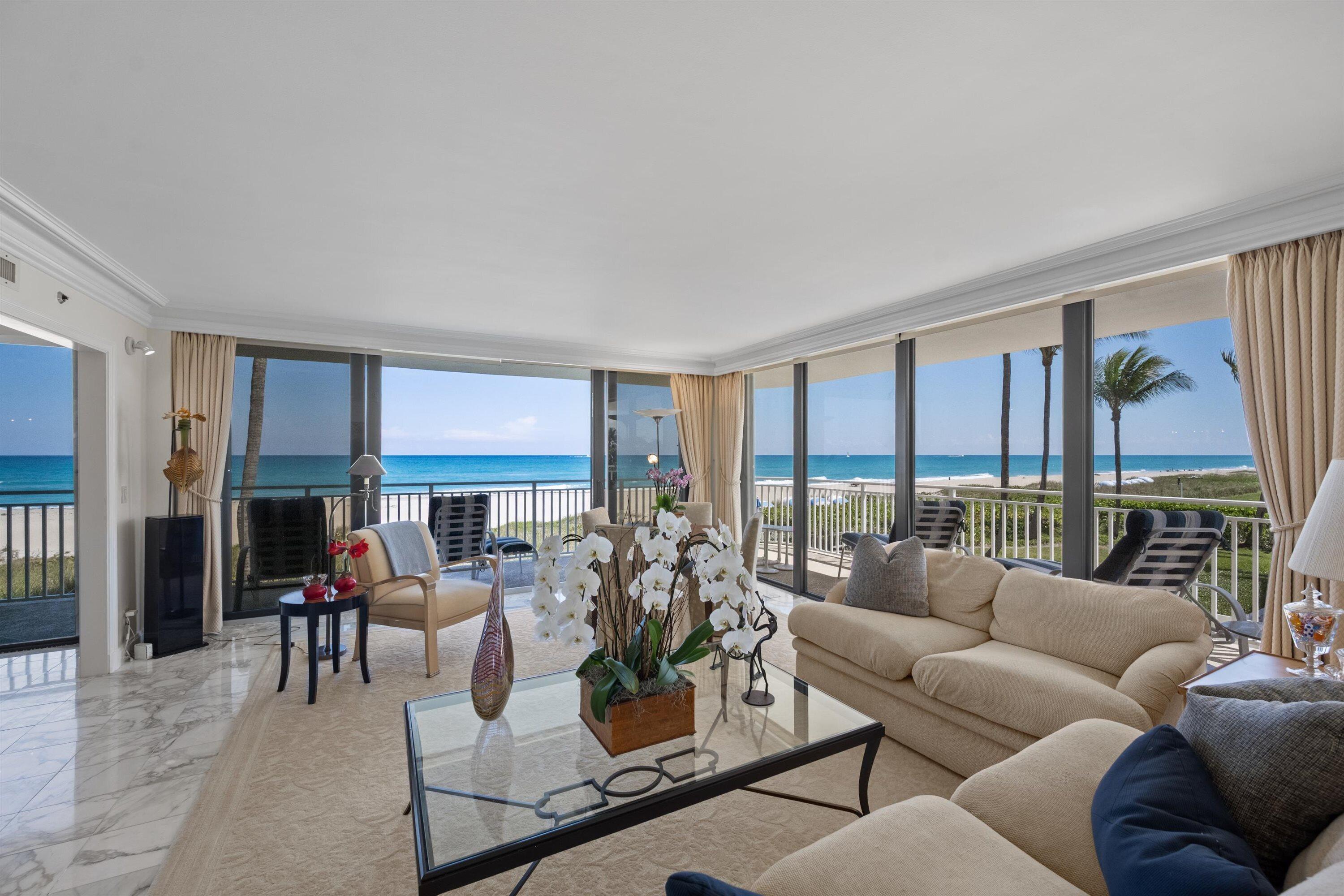 Foto de propiedad en 2580 S Ocean Boulevard 2b2, Palm Beach, FL 33480 Palm Beach con MLS# 