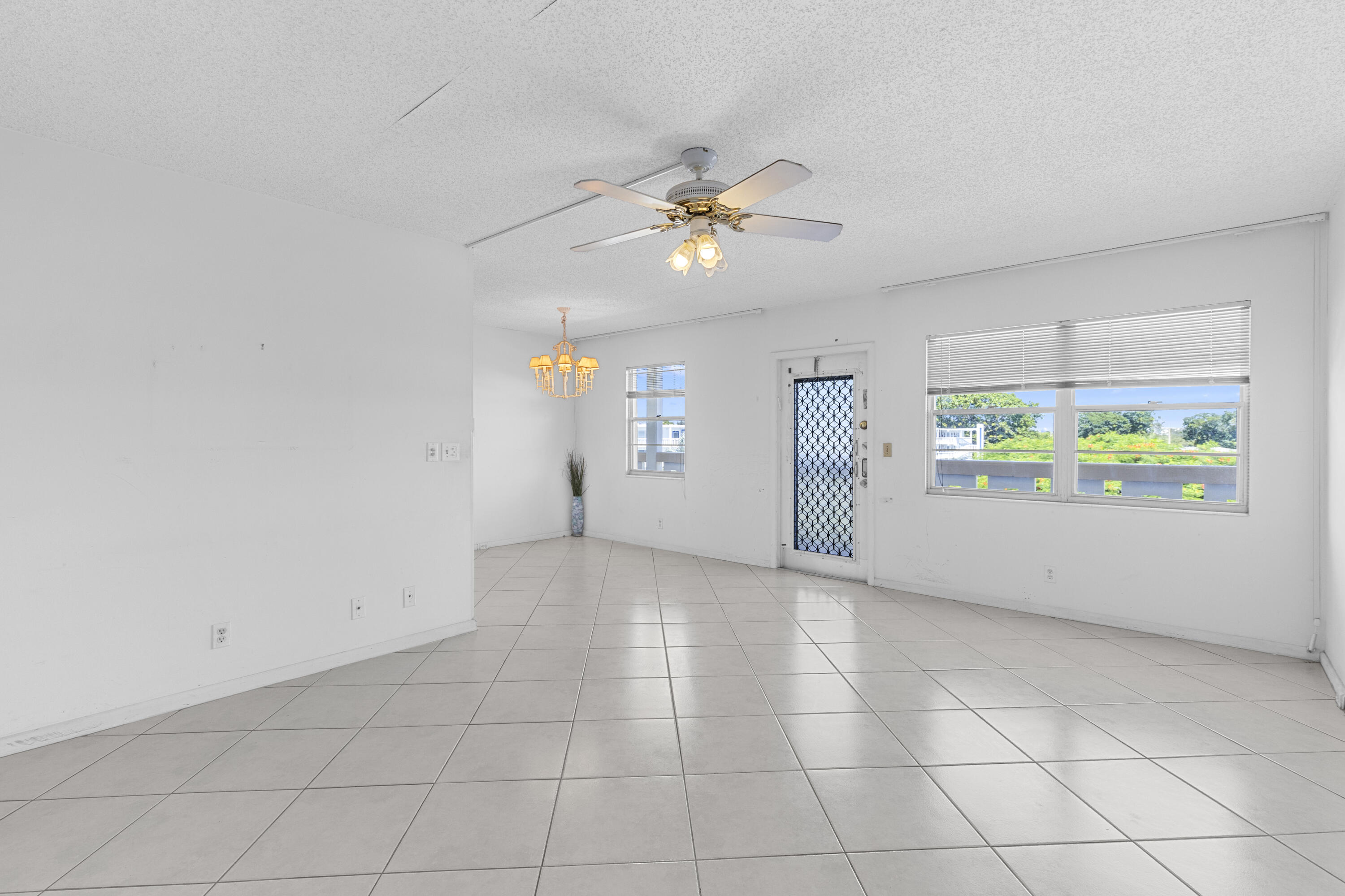 Foto de propiedad en 4096 Westbury H 4096, Deerfield Beach, FL 33442 Deerfield Beach con MLS# 