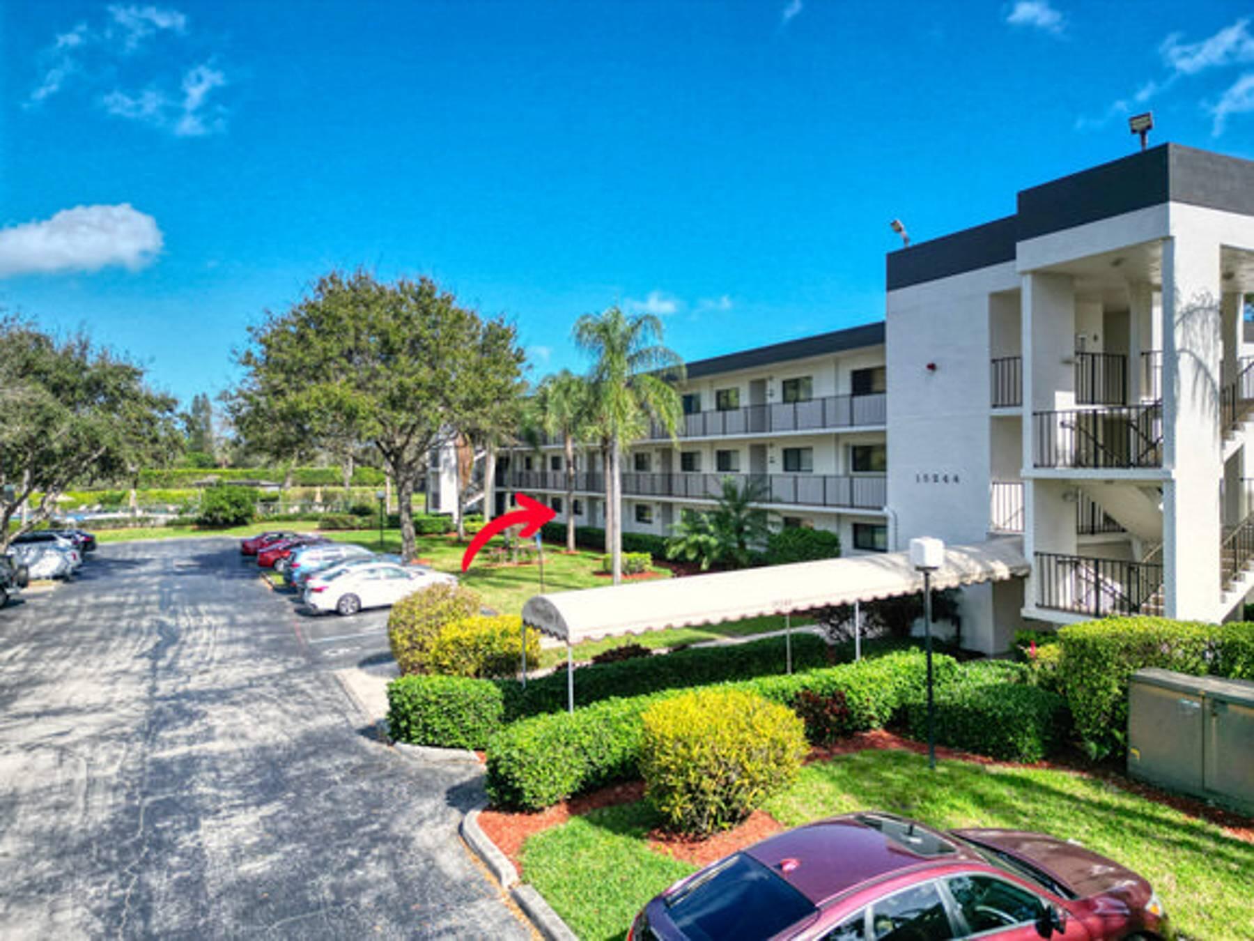 Foto de propiedad en 15244 Lakes Of Delray Boulevard 103, Delray Beach, FL 33484 Delray Beach con MLS# 
