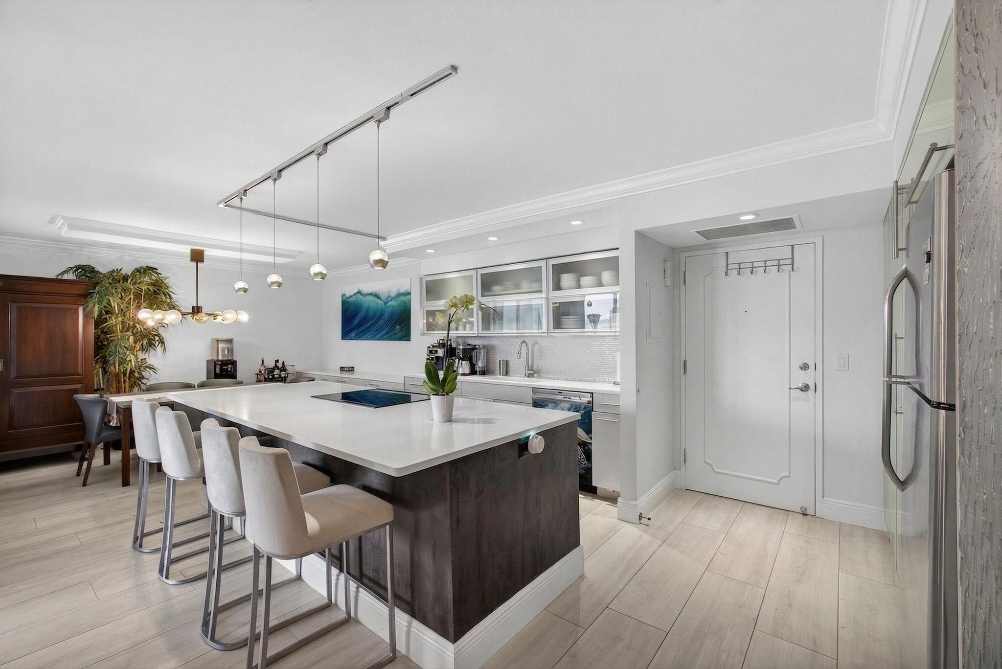 Foto de propiedad en 5440 N Ocean Drive 805, Singer Island, FL 33404 Singer Island con MLS# 