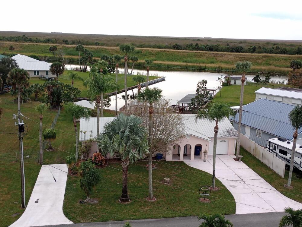 Foto de propiedad en 1177 Lisa Lane, Okeechobee, FL 34974 Okeechobee con MLS# 